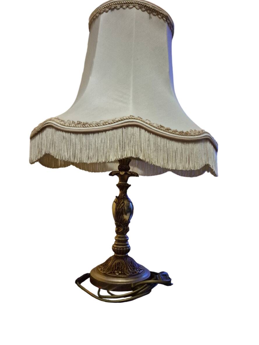 Lampe en bronze style Louis XV