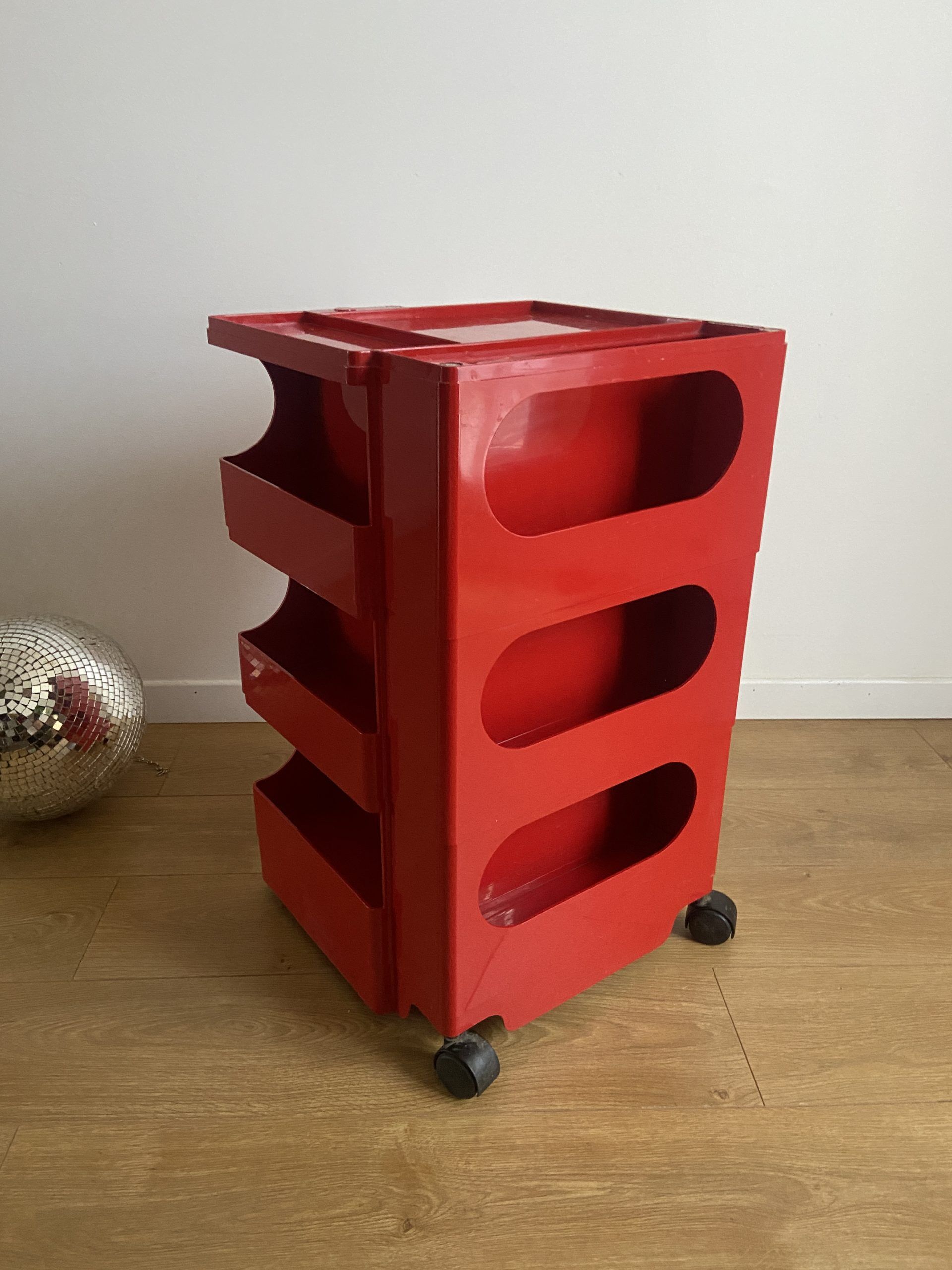 Boby red server by Joe Colombo editions Bieffeplast made in Italy