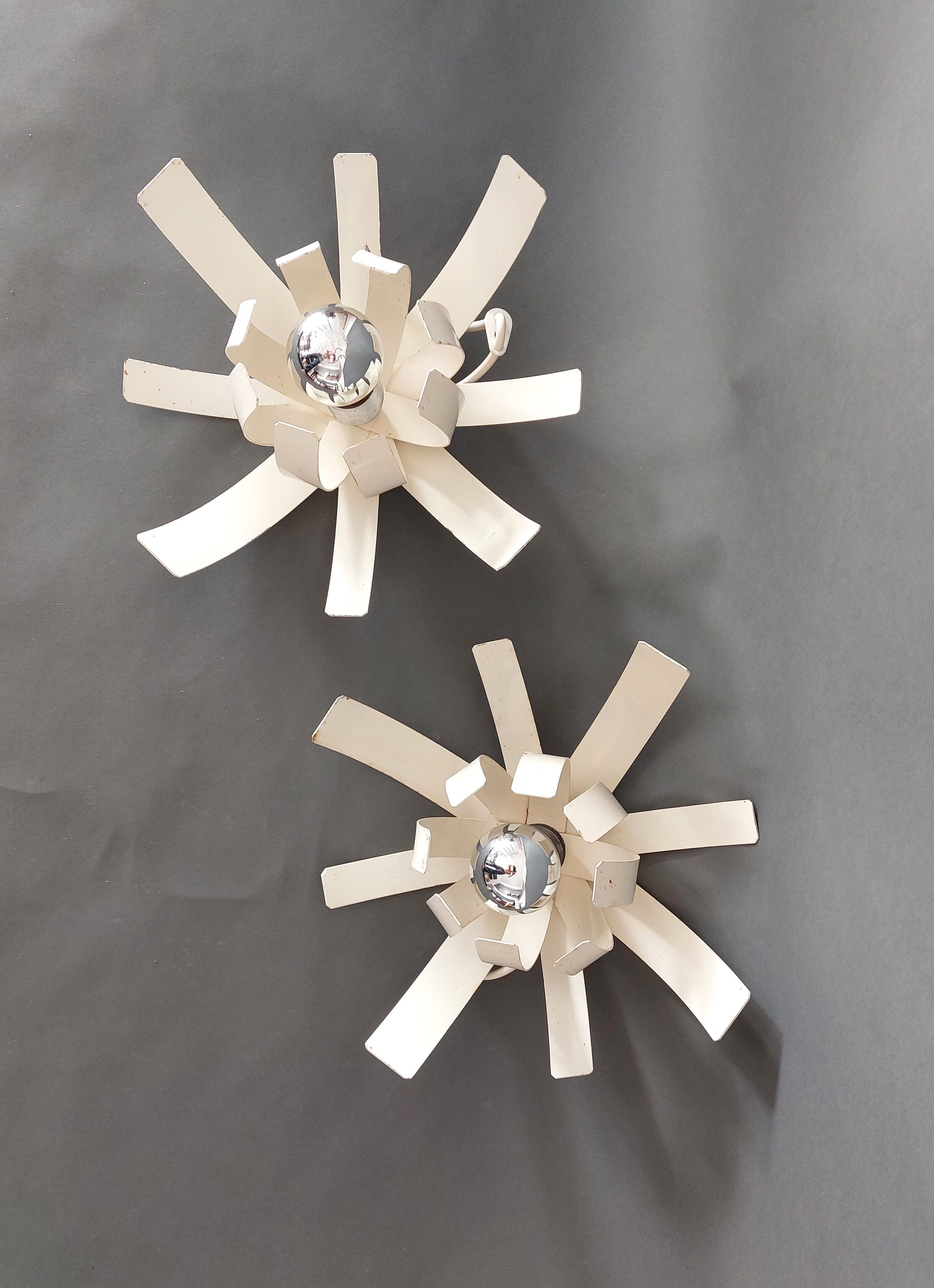 Pair of white lacquered steel sconces by Michel Boyer for Oxam circa 1970.