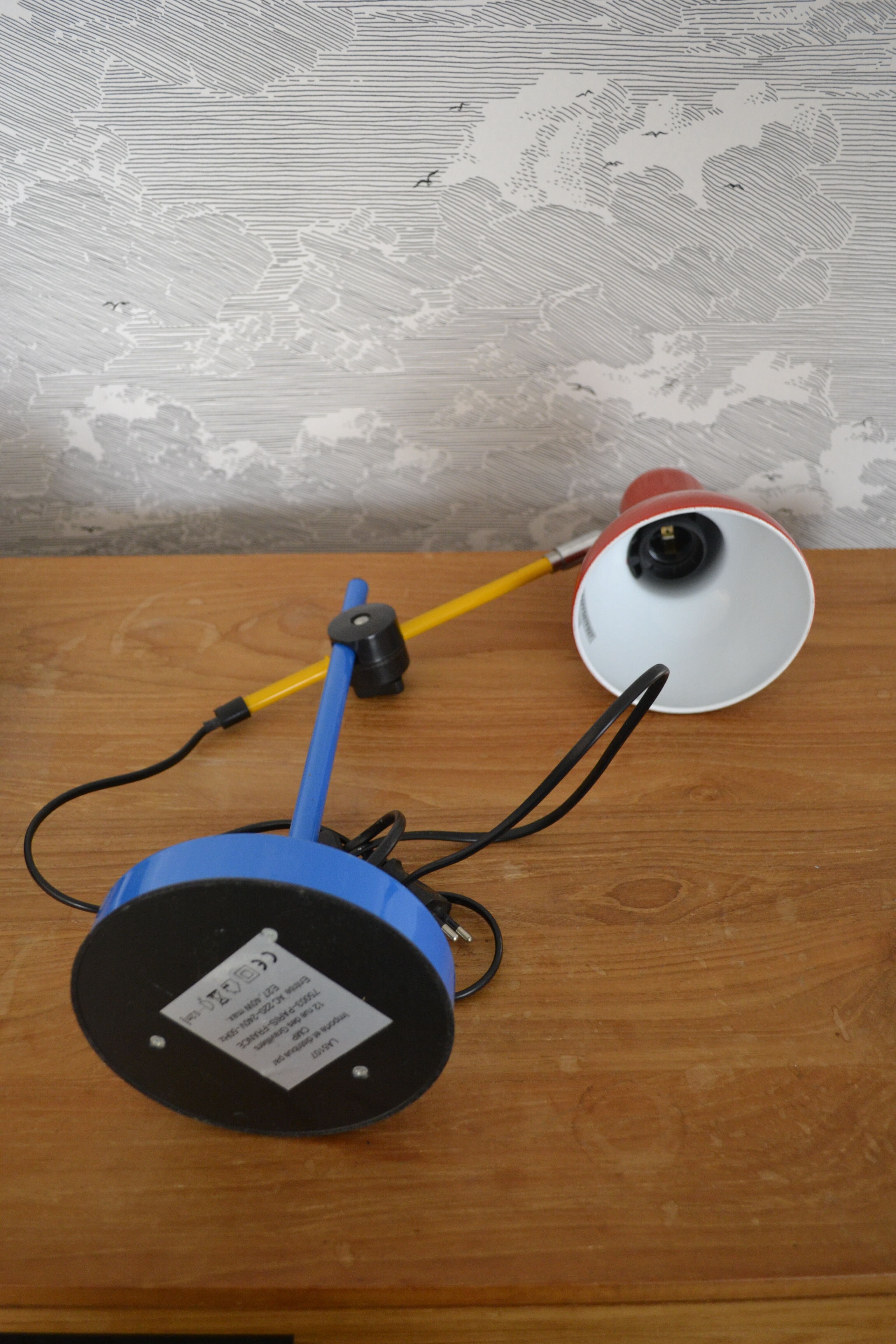 Multicolored articulated metal lamp