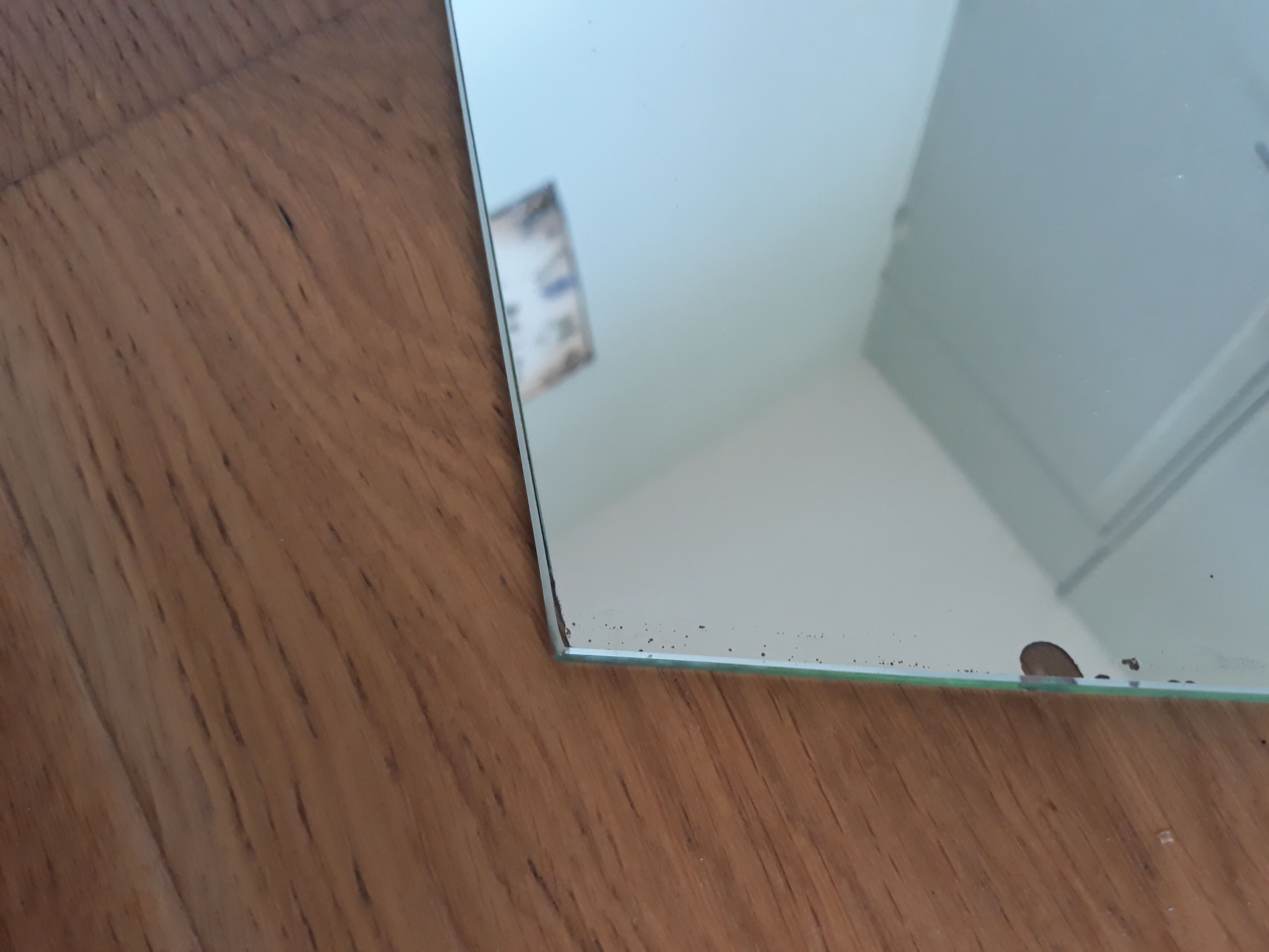 Miroir forme éventail années 60 45 x 25