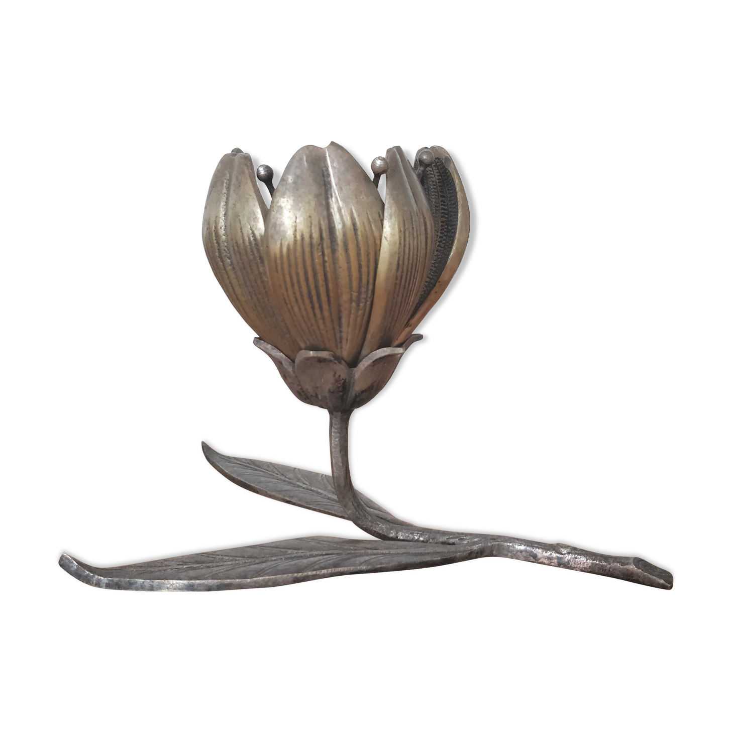 Brass flower ashtray with removable petals