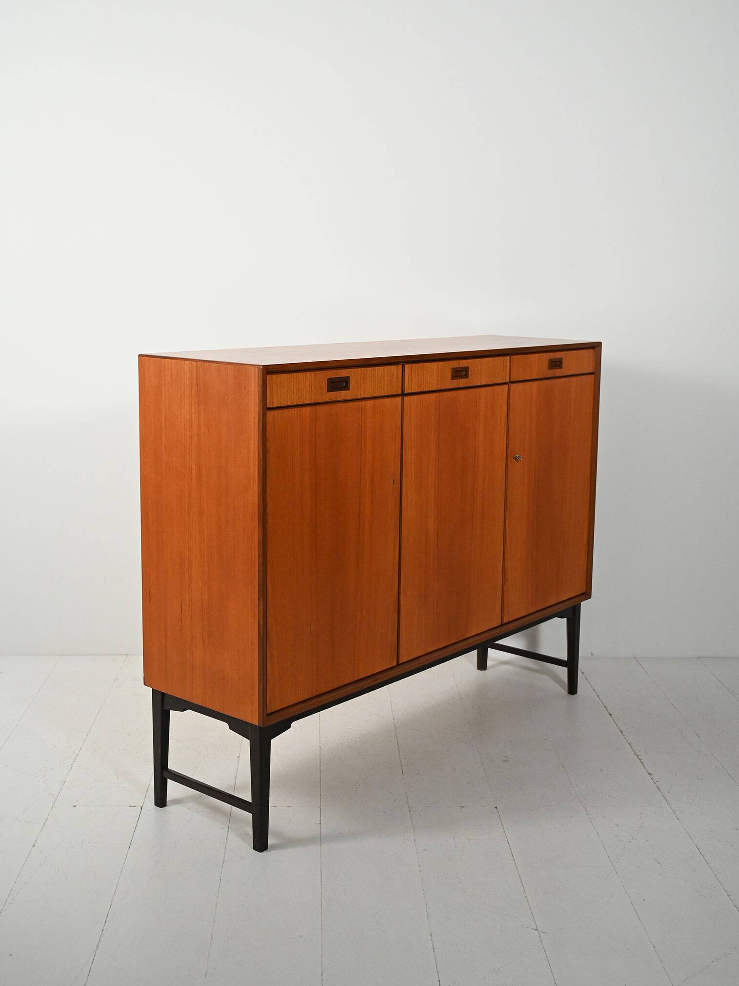 Buffet scandinave des années 1960-70 “Skaraborgs”