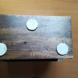 Coffret à bijoux à ouverture secrète en bois massif