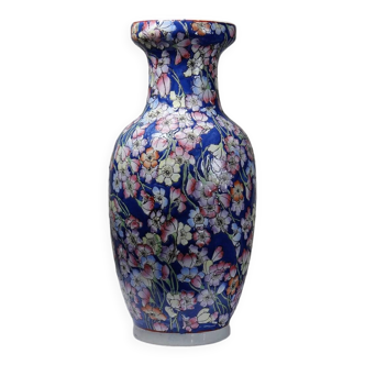 Chinese vase fine porcelain handcrafted enamel "1000 cherry blossoms" vintage
