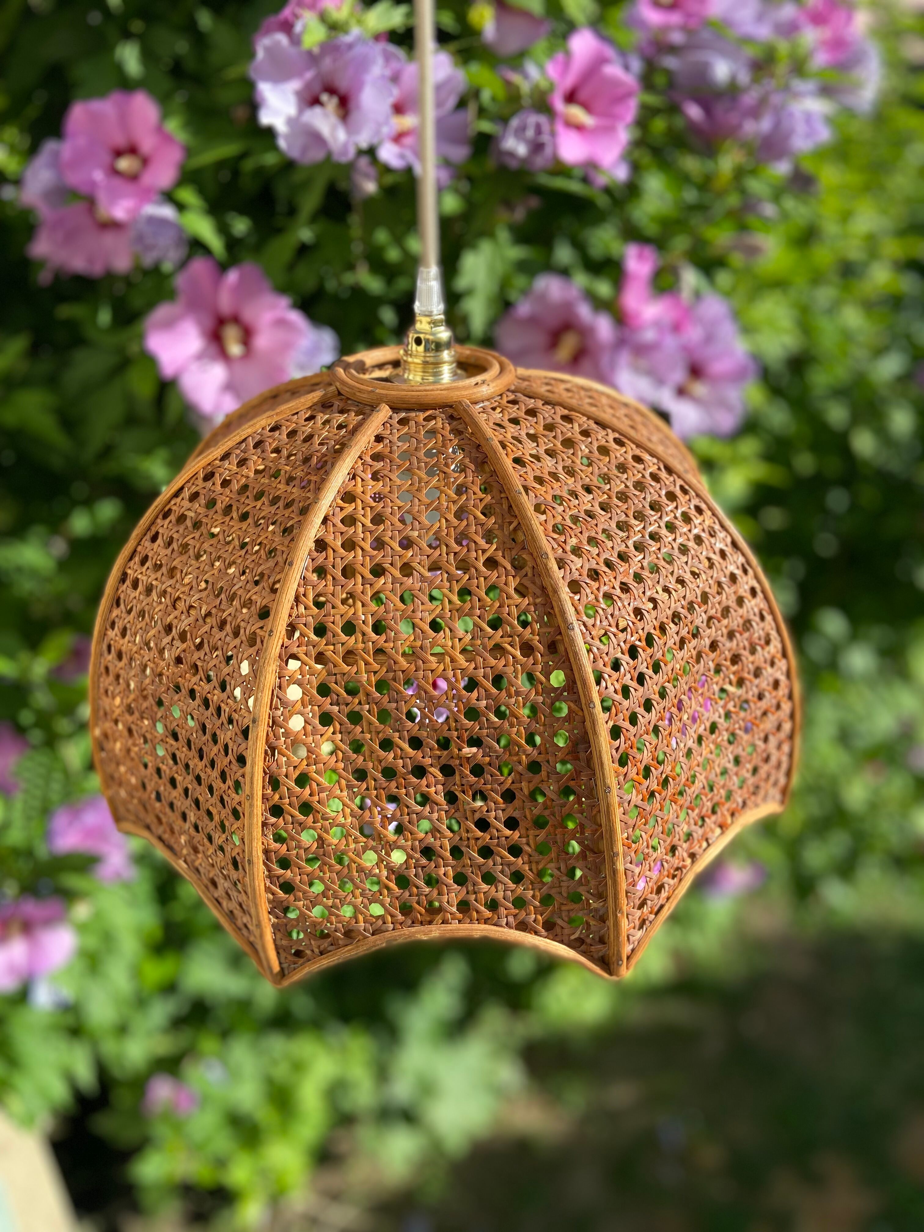 Suspension en cannage et rotin vintage