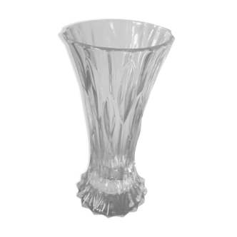 Vase structured transparent glass chiseled