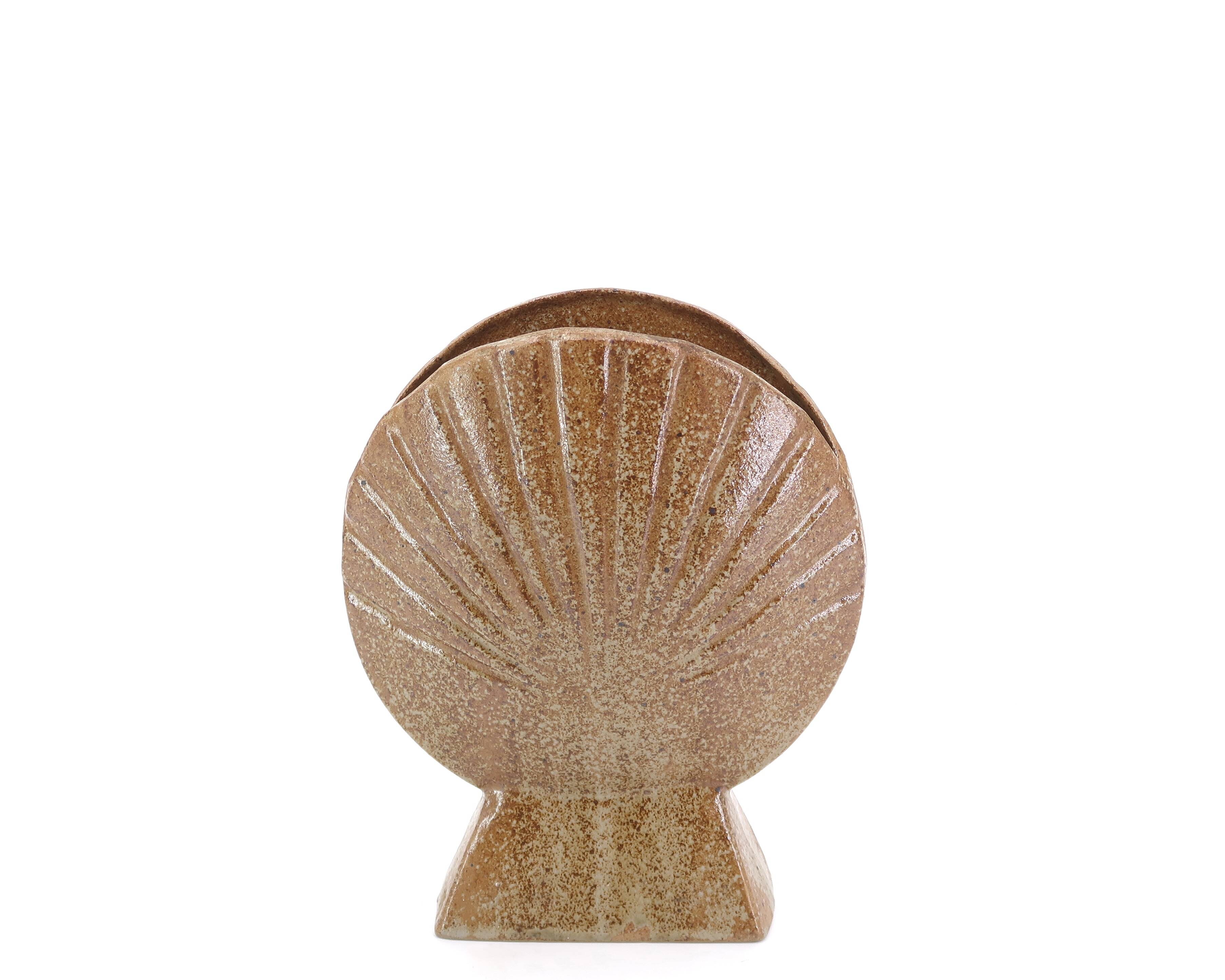 Coquille vase in sandstone by Michel Dumont, ceramics from the 70s