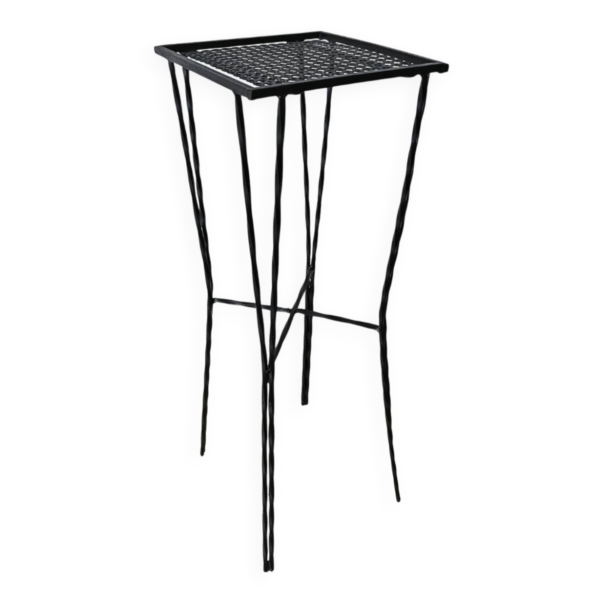 Sellette carrée en métal perforé noir attribuée à Mathieu Matégot