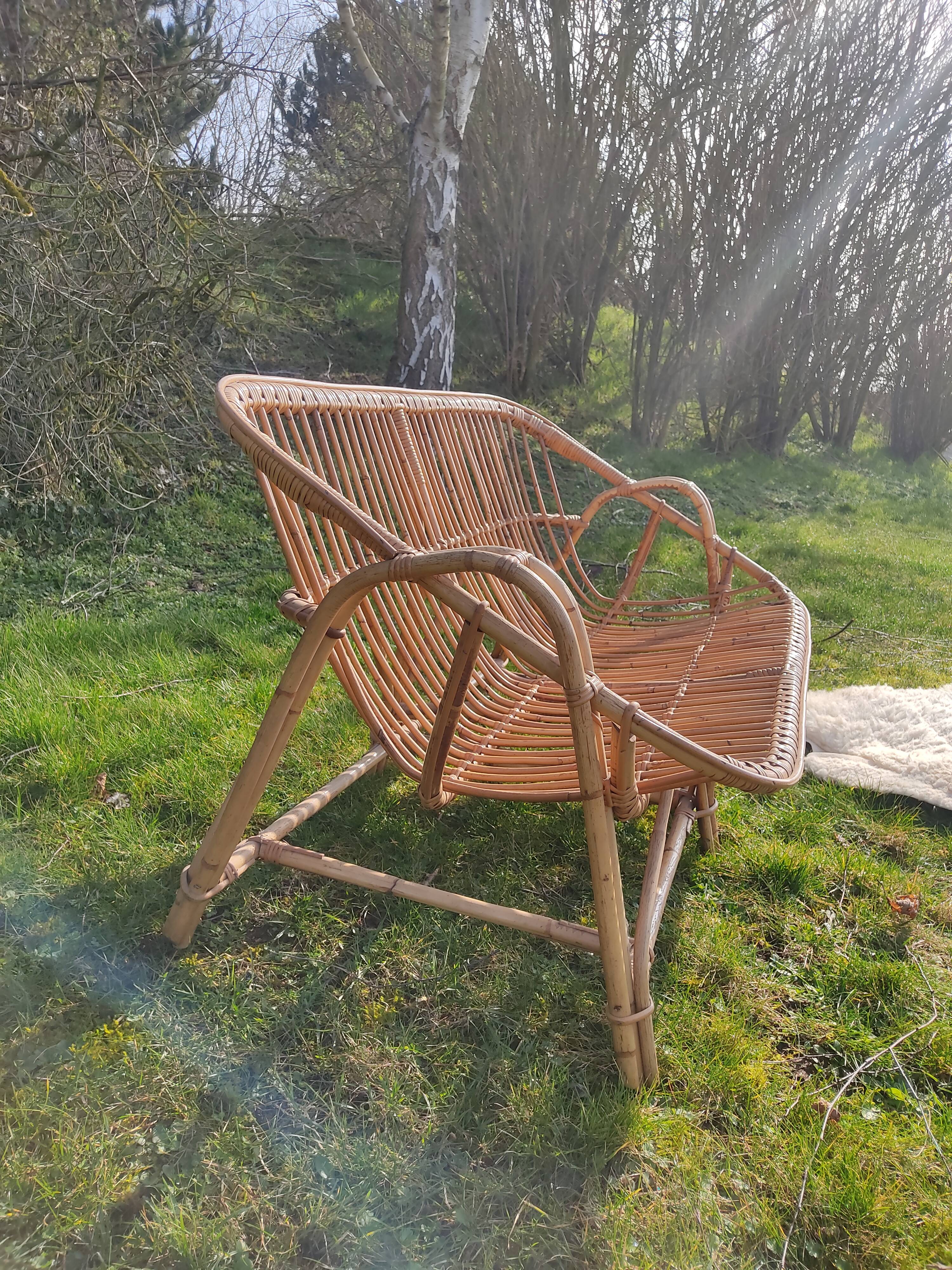 Vintage rattan bench