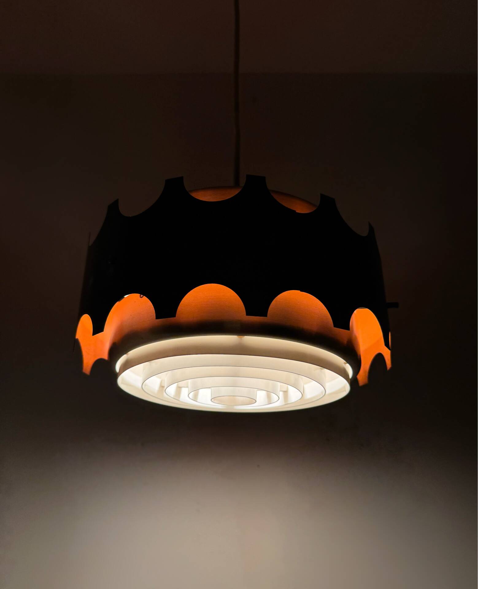 Suspension design 1960s black and copper