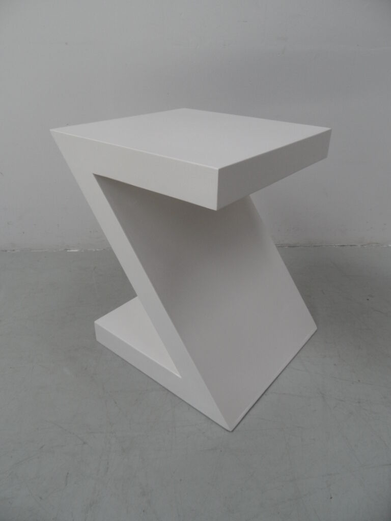 Table en bois vintage design