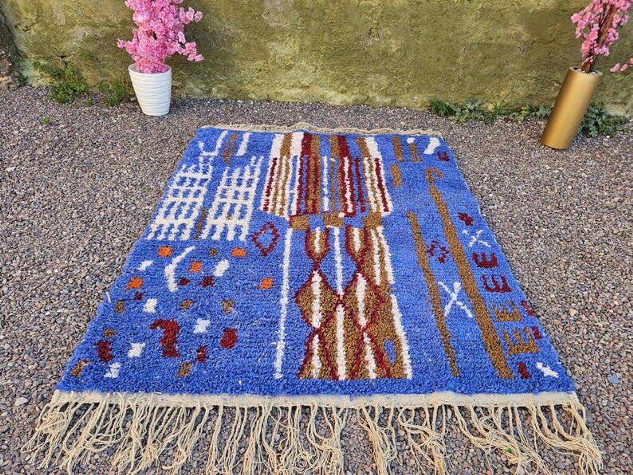 Handmade Moroccan rug 250cm x 200cm