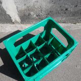 Vintage Tresch green plastic bottle box