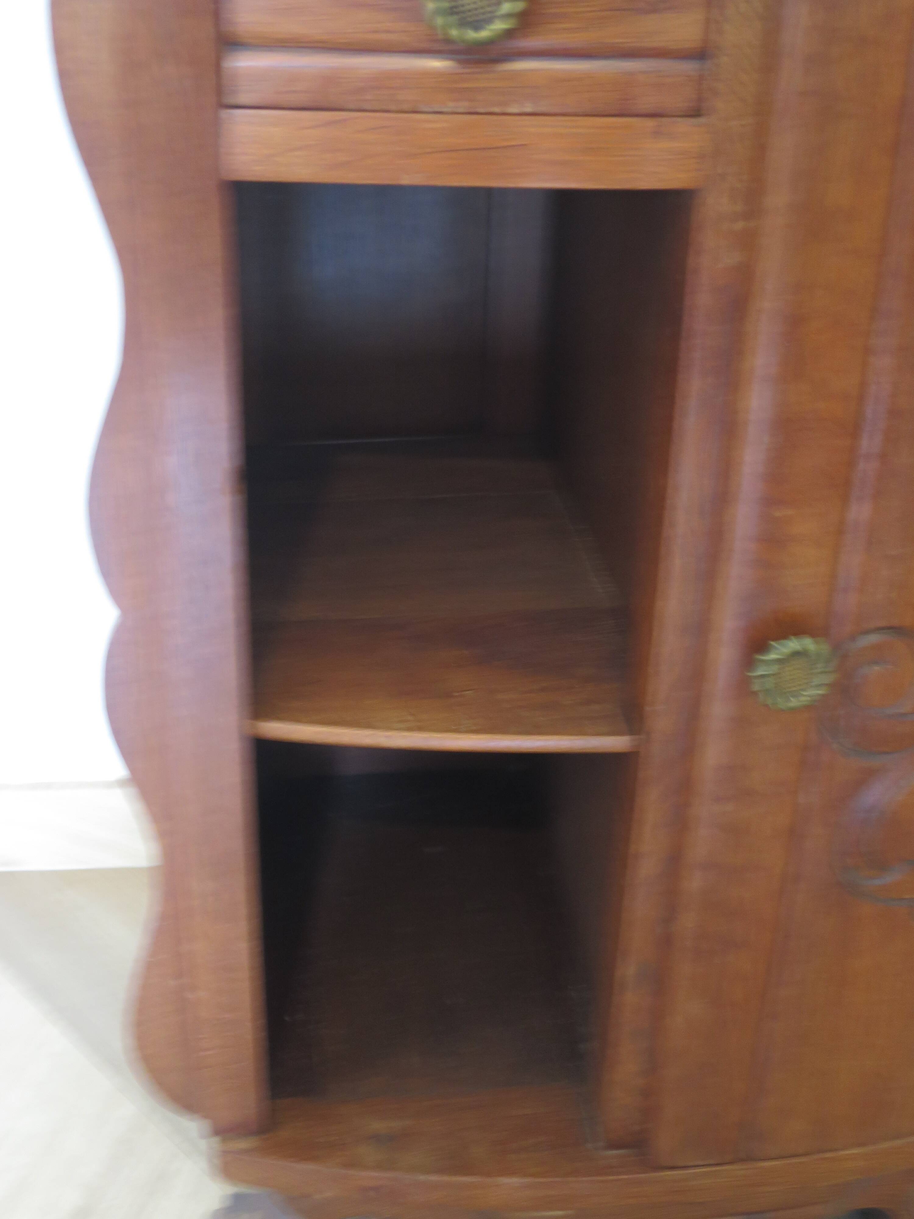 Bedside table - occasional furniture - Art Deco - 1 door - 1930s