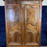 Transition period Louis XV - Louis XVI walnut wardrobe circa 1780