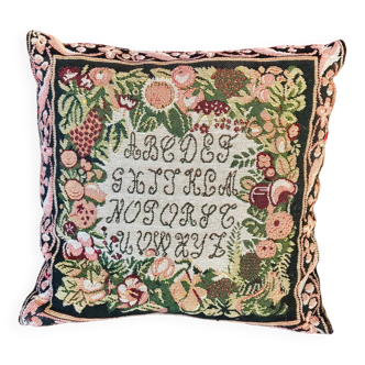 Coussin tapisserie abécédaire