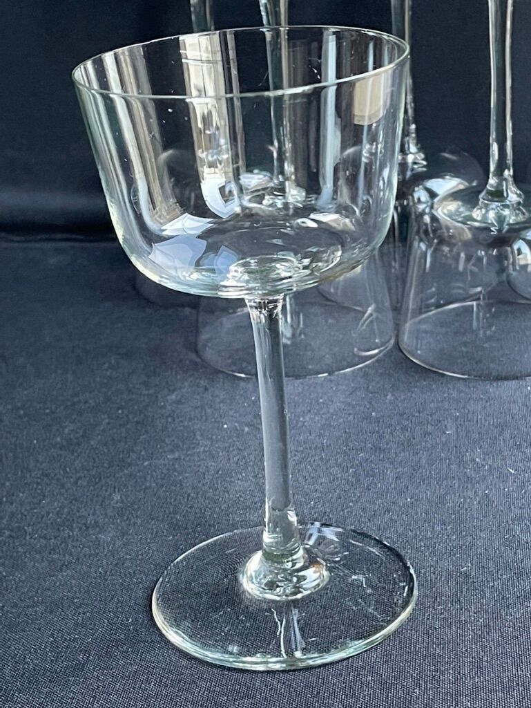 6 wine glasses light blown crystal