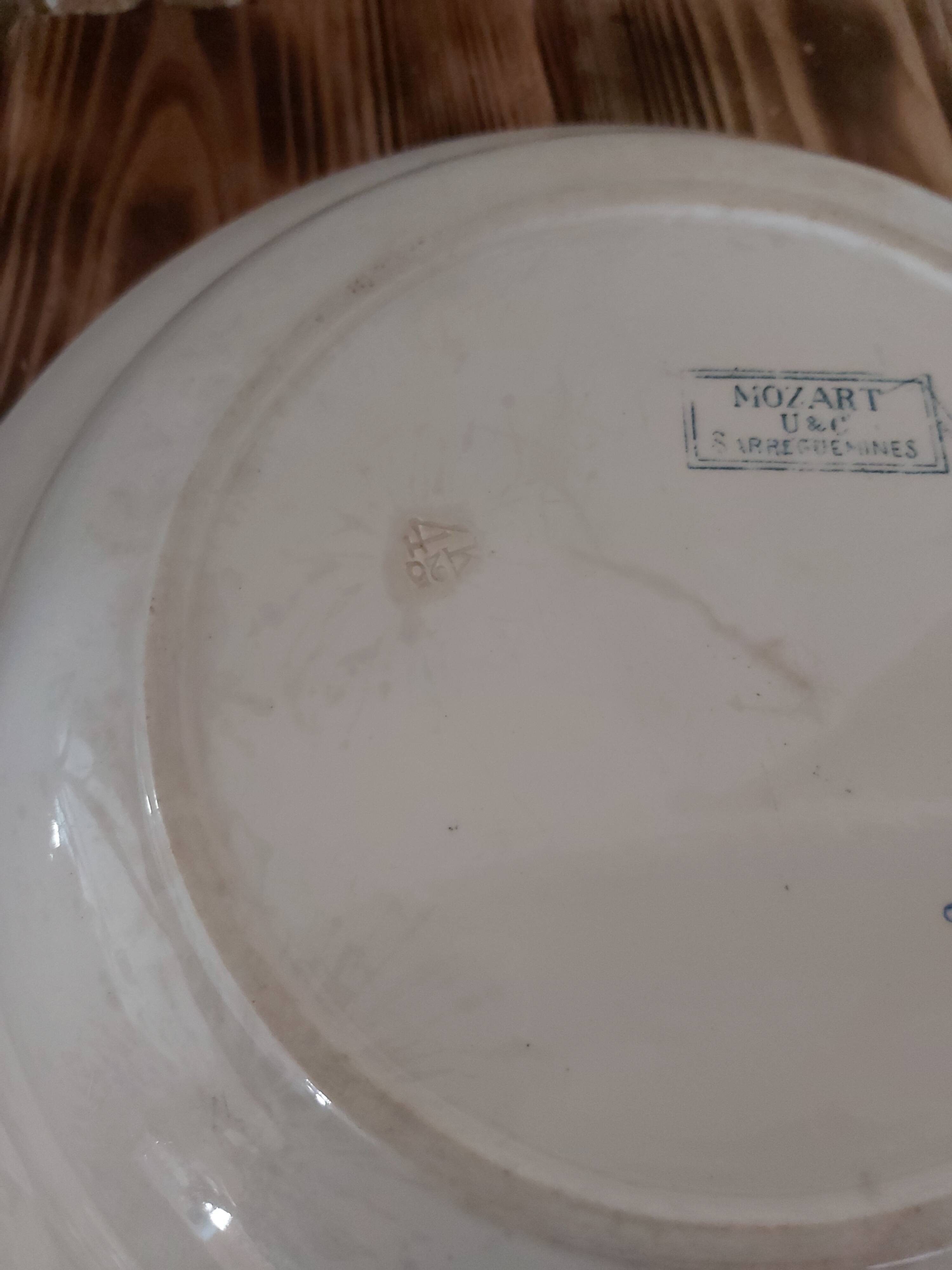 Hollow round dish Sarreguemines