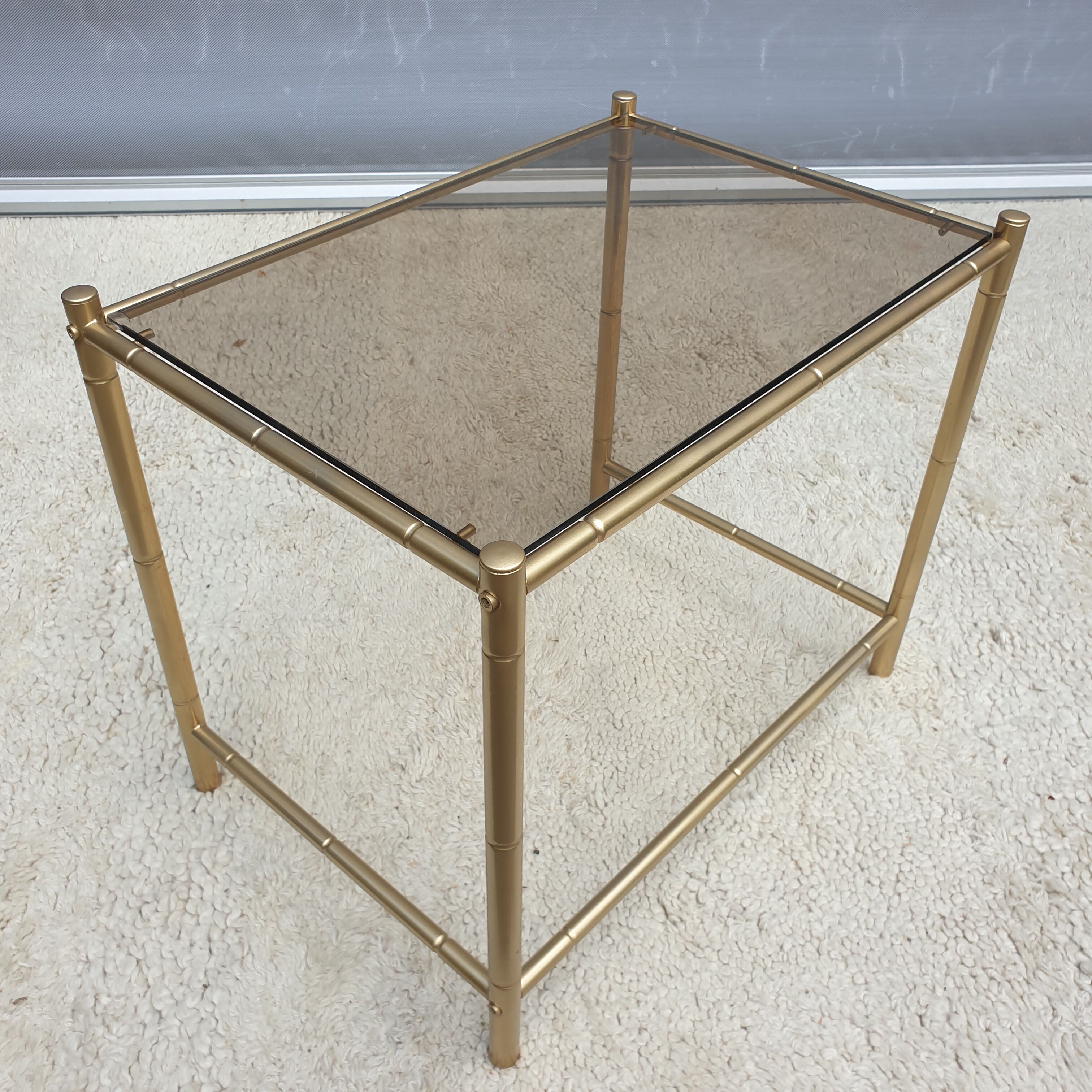Table basse bambou verre fumé