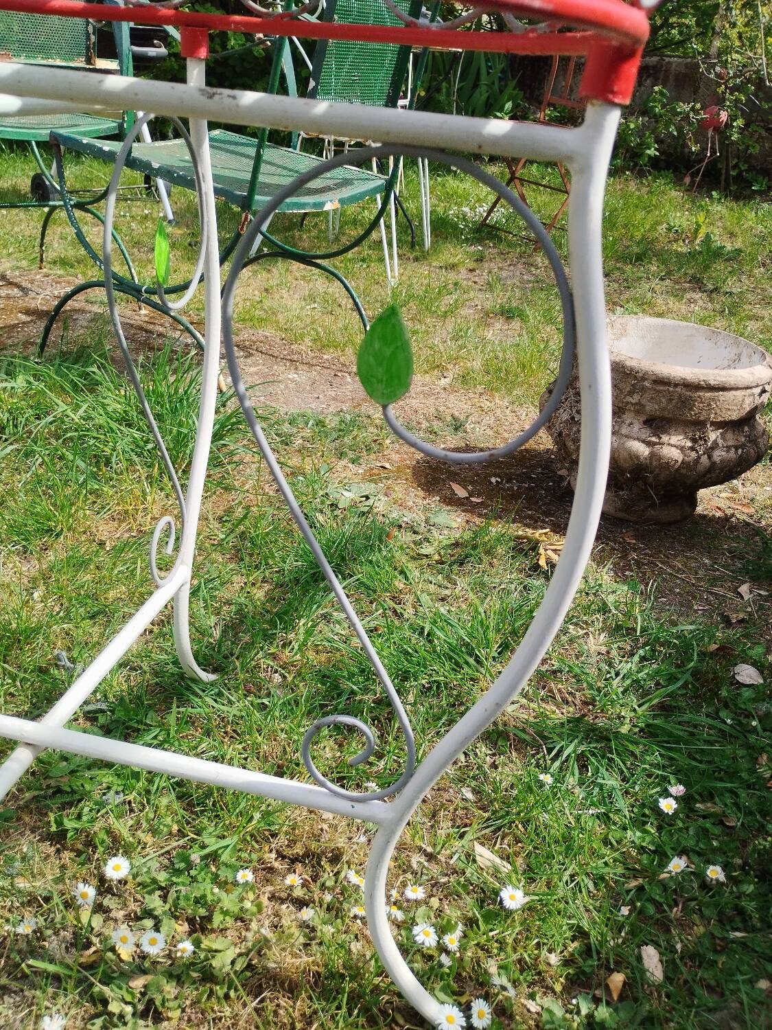 Table de jardin en fer forgé vintage
