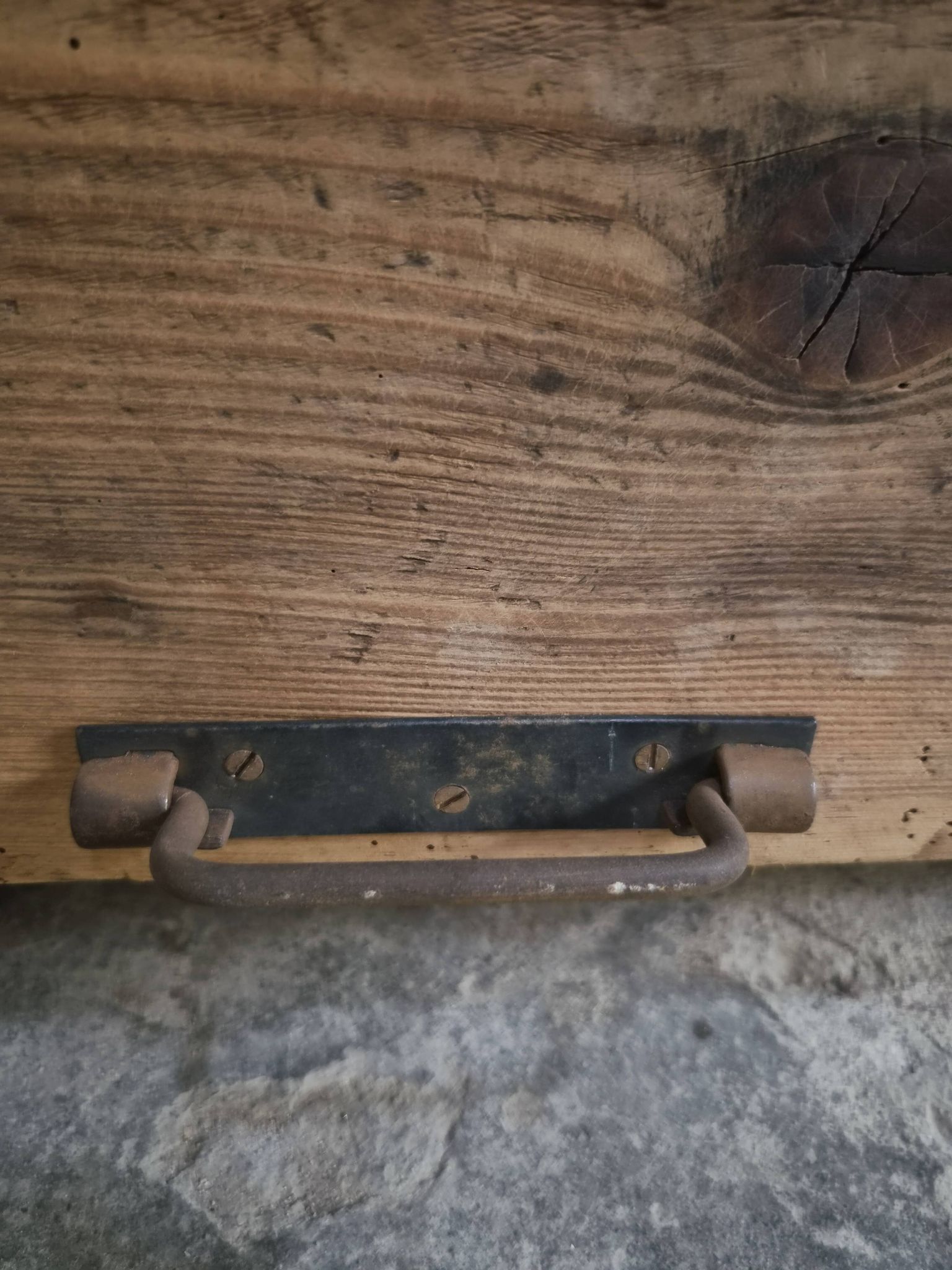Old French industrial workshop furniture in pine / storage bench, circa 1880–1900
