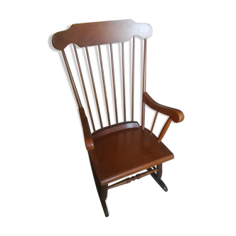 Vintage rocking-chair in solid wood