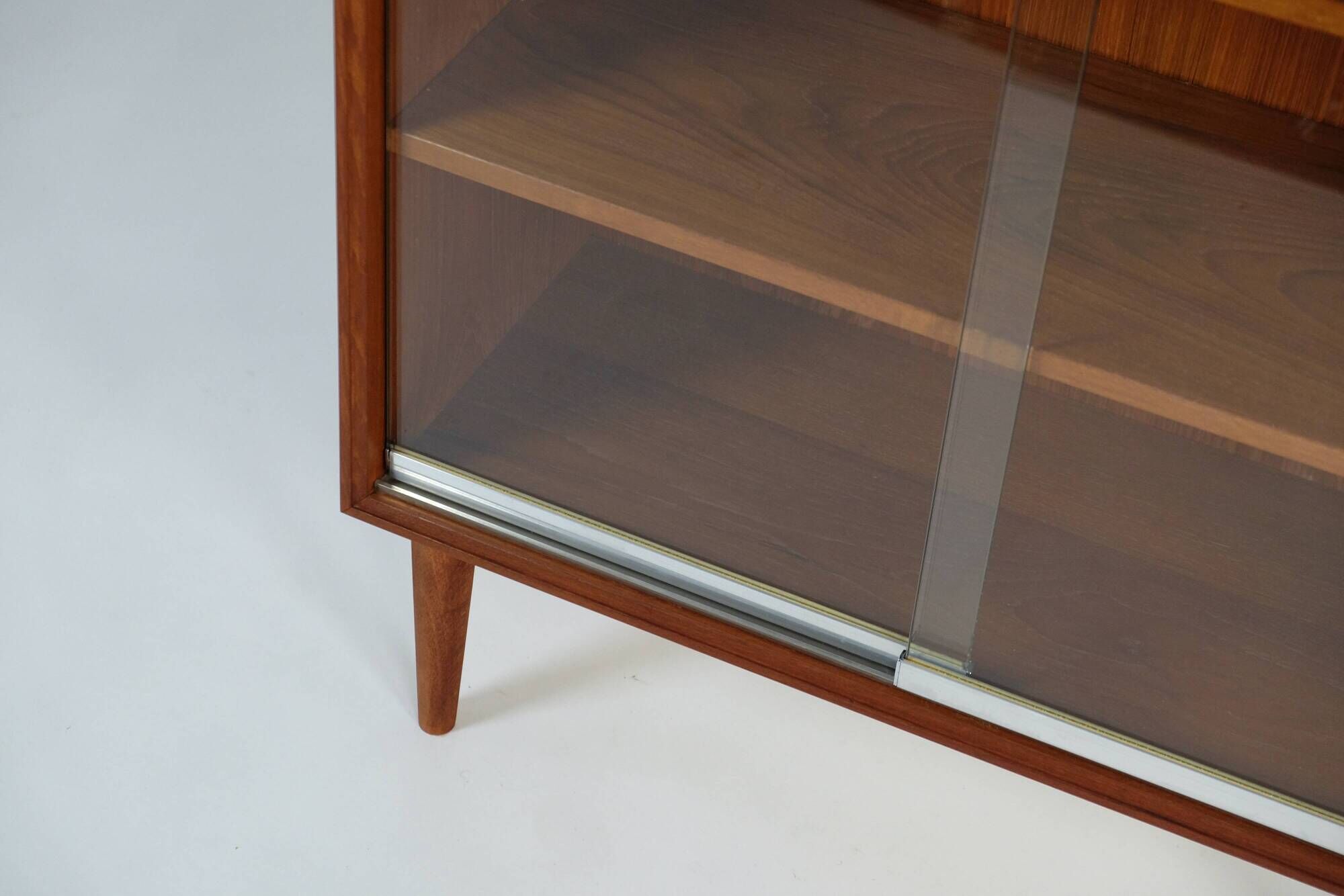Mid-Century Teak Vitrine Regal Highboard Schrank 60er 70s Vintage