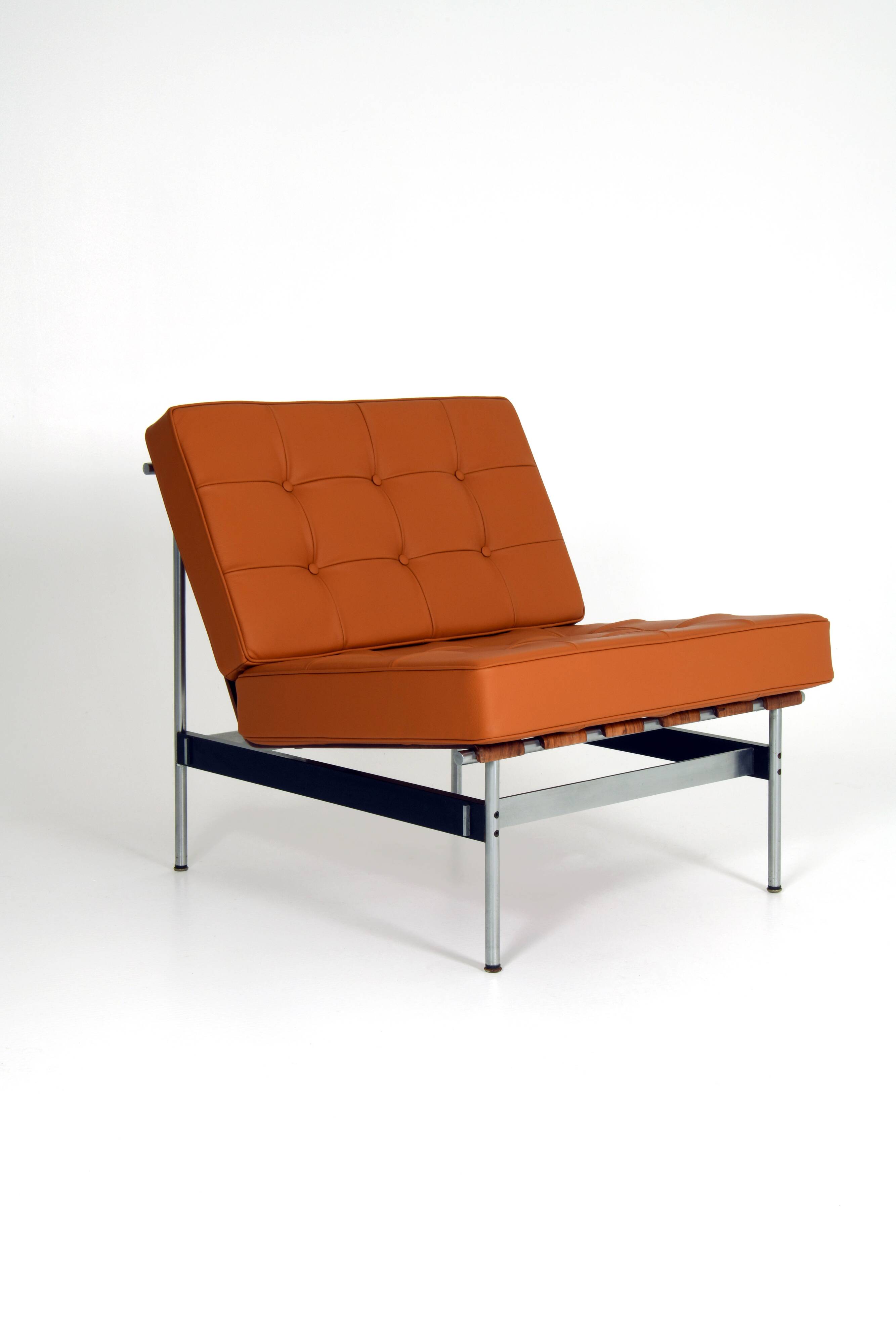 'F416' Easy Chair Kho Liang Ie
