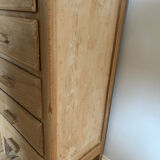 Vintage 5-drawer chest of drawers in waxed solid pine.