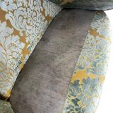 Vintage baroque two-seater canapé