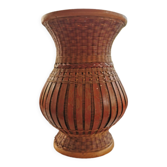 Vase tréssé