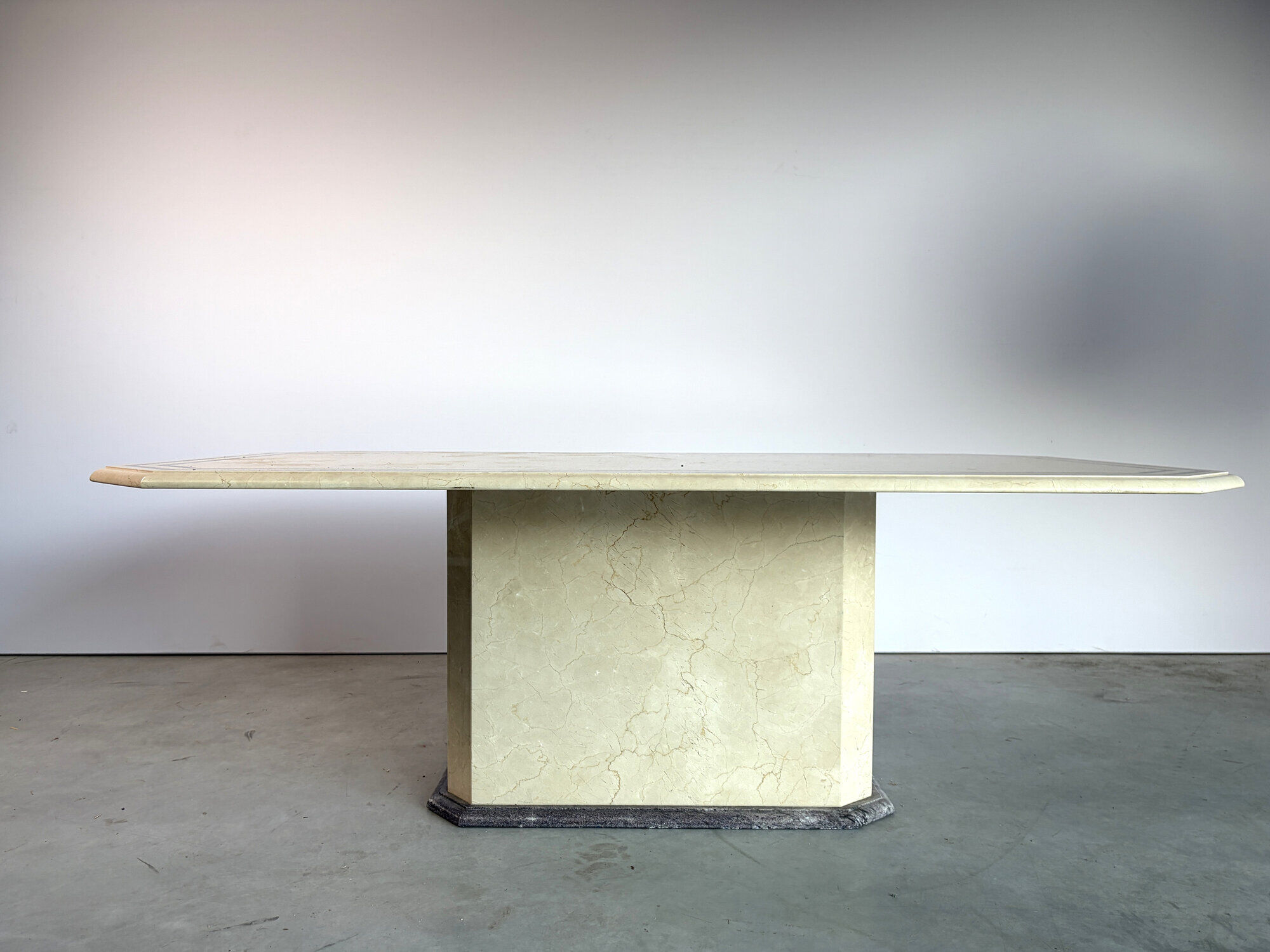 Vintage Italian marble dining table, 1970s