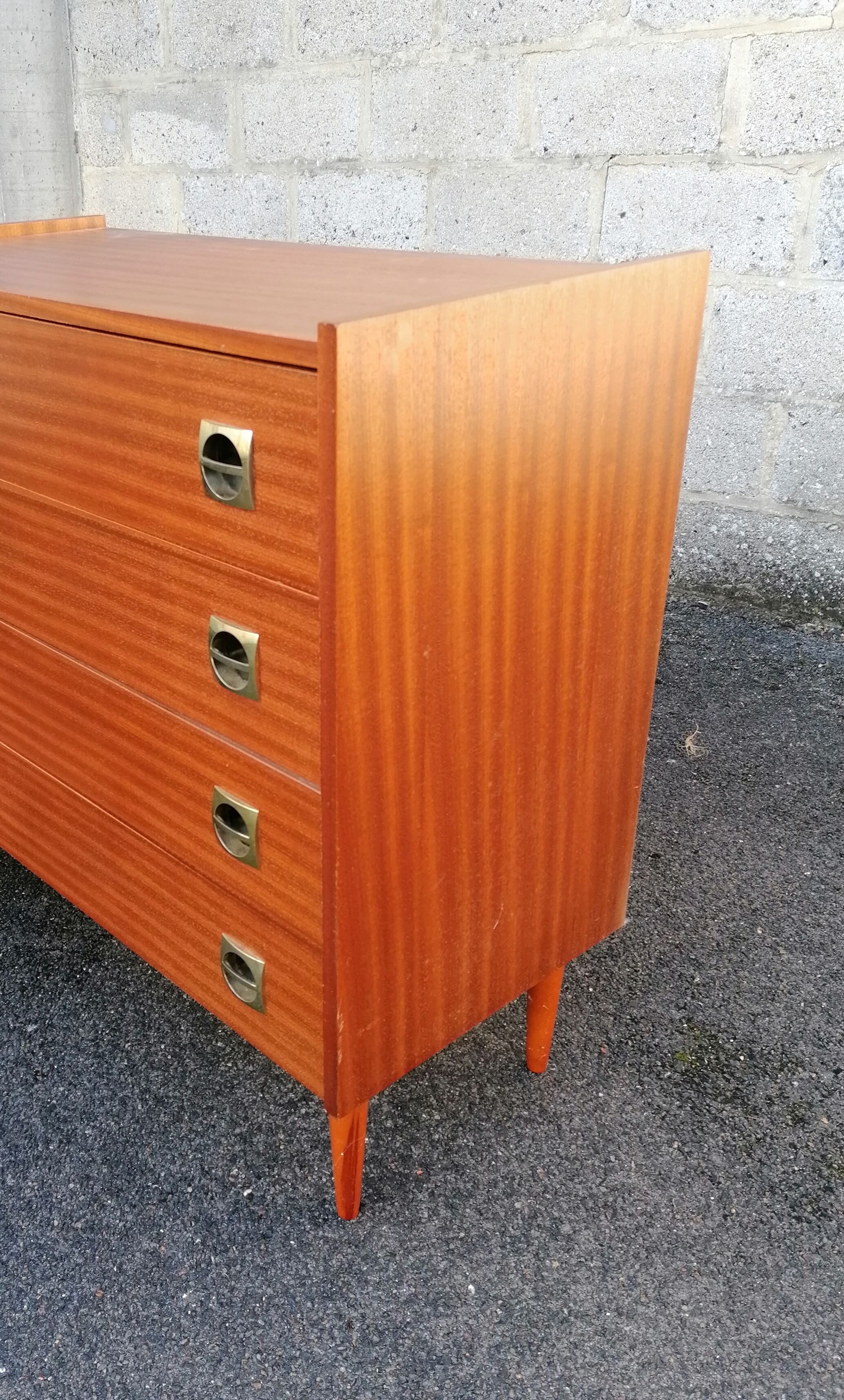 Vintage chest of drawers