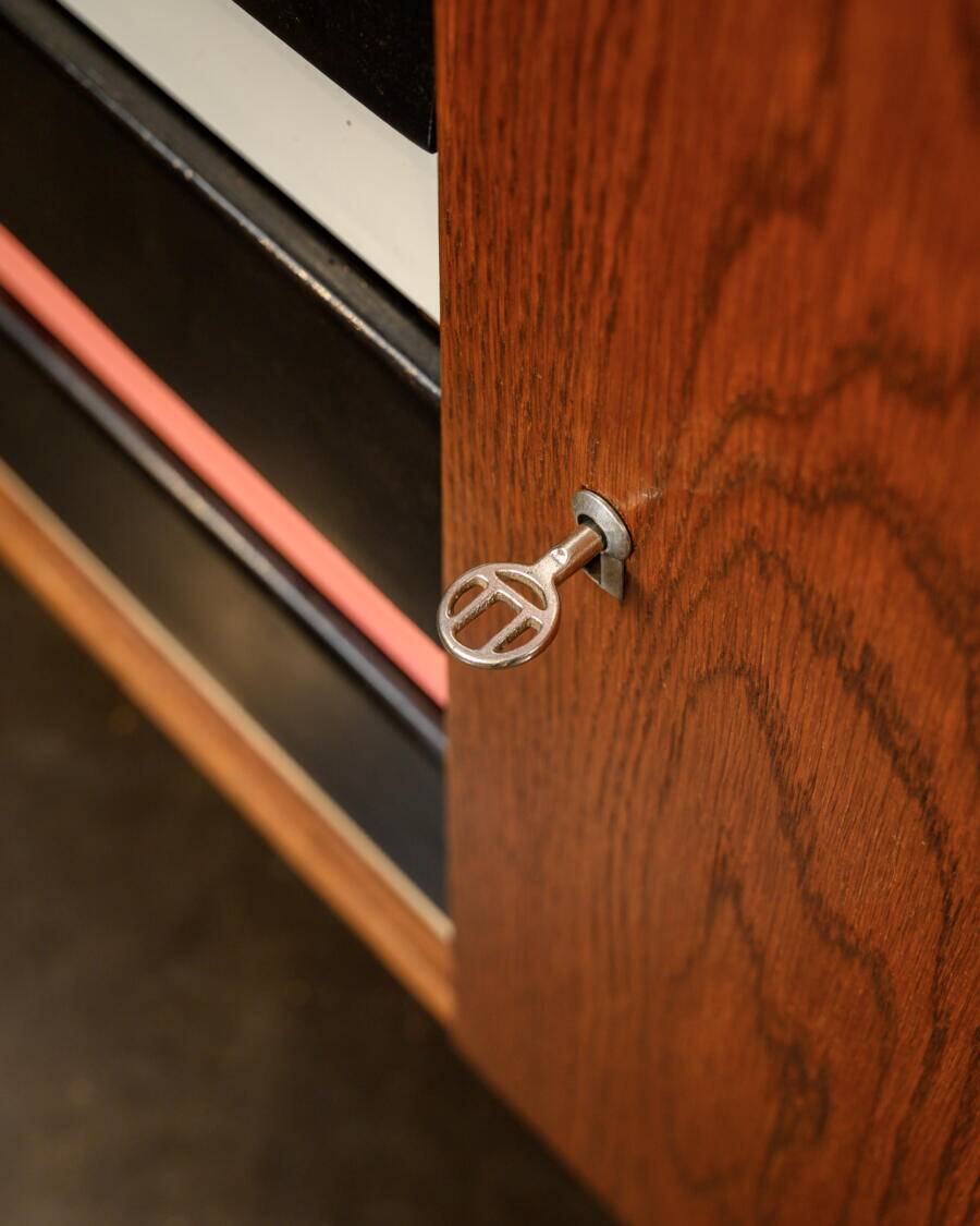 Buffet JIROUTEK tiroirs roses