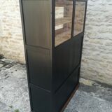 Meuble de métier a tiroirs et portes coulissante