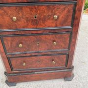 19th-century secretary chiffonnier in walnut burl & gilded leather with brass fittings.