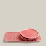 Set de 4 assiettes et 1 plat rose