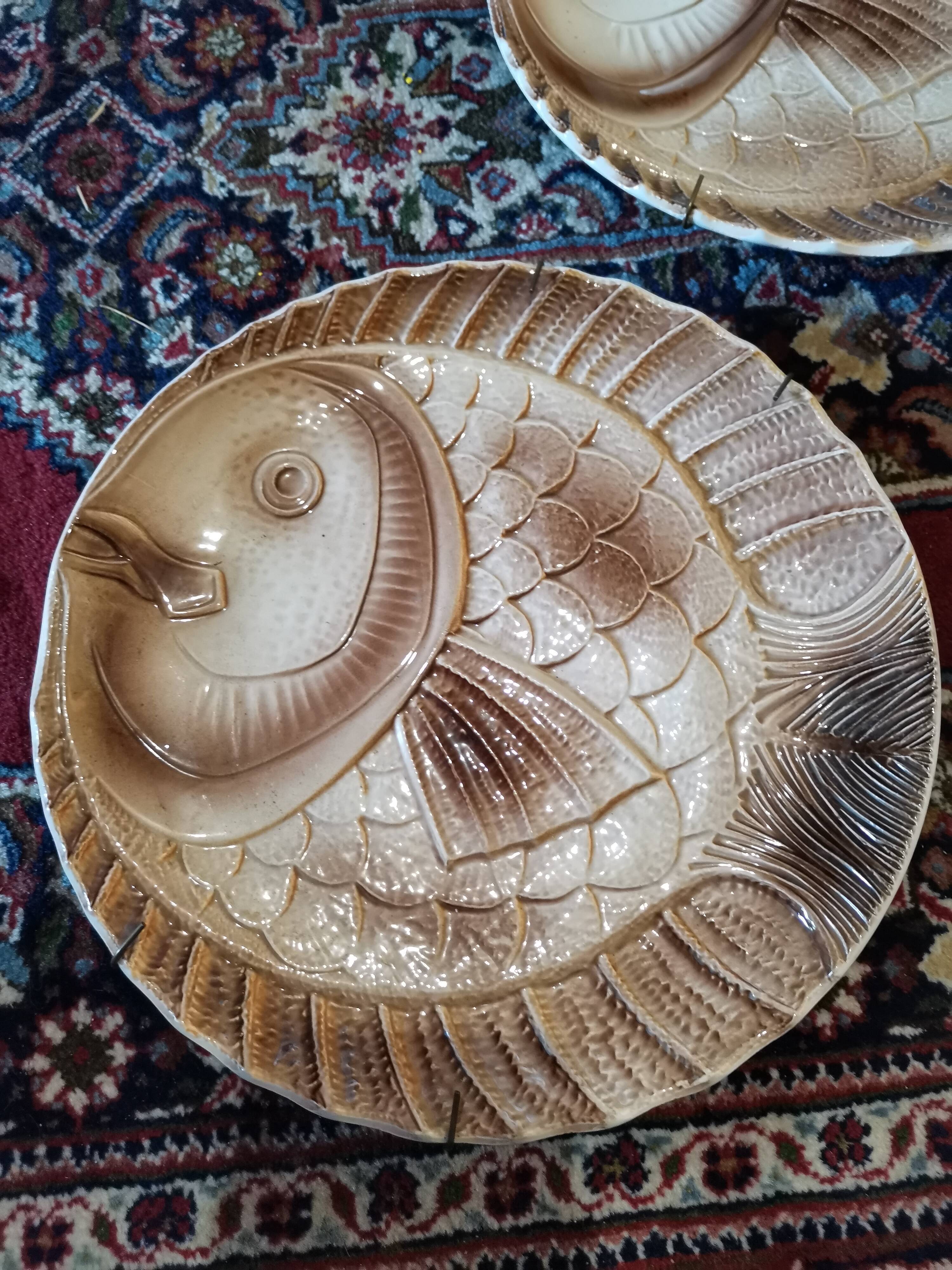 Digoin fish plate