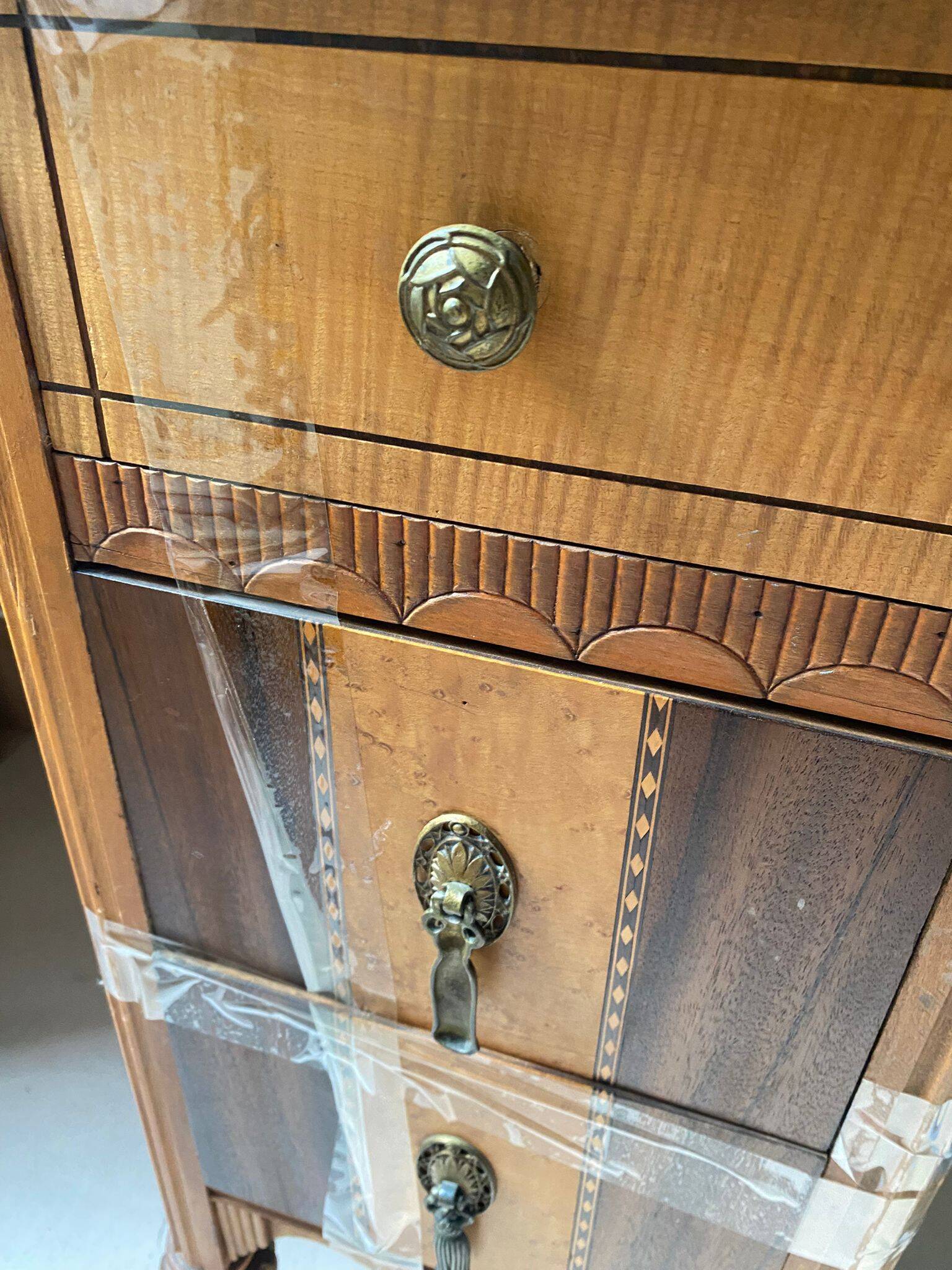 Dressing table with inlaid mahogany mirror - Philadelphia, 1925