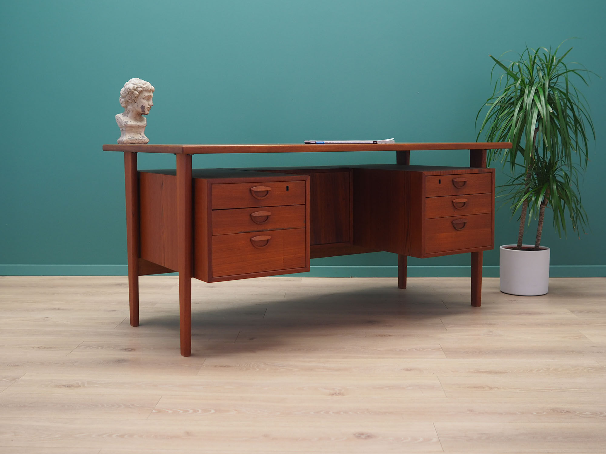 Bureau en teck, design danois, années 1970, design Kai Kristiansen
