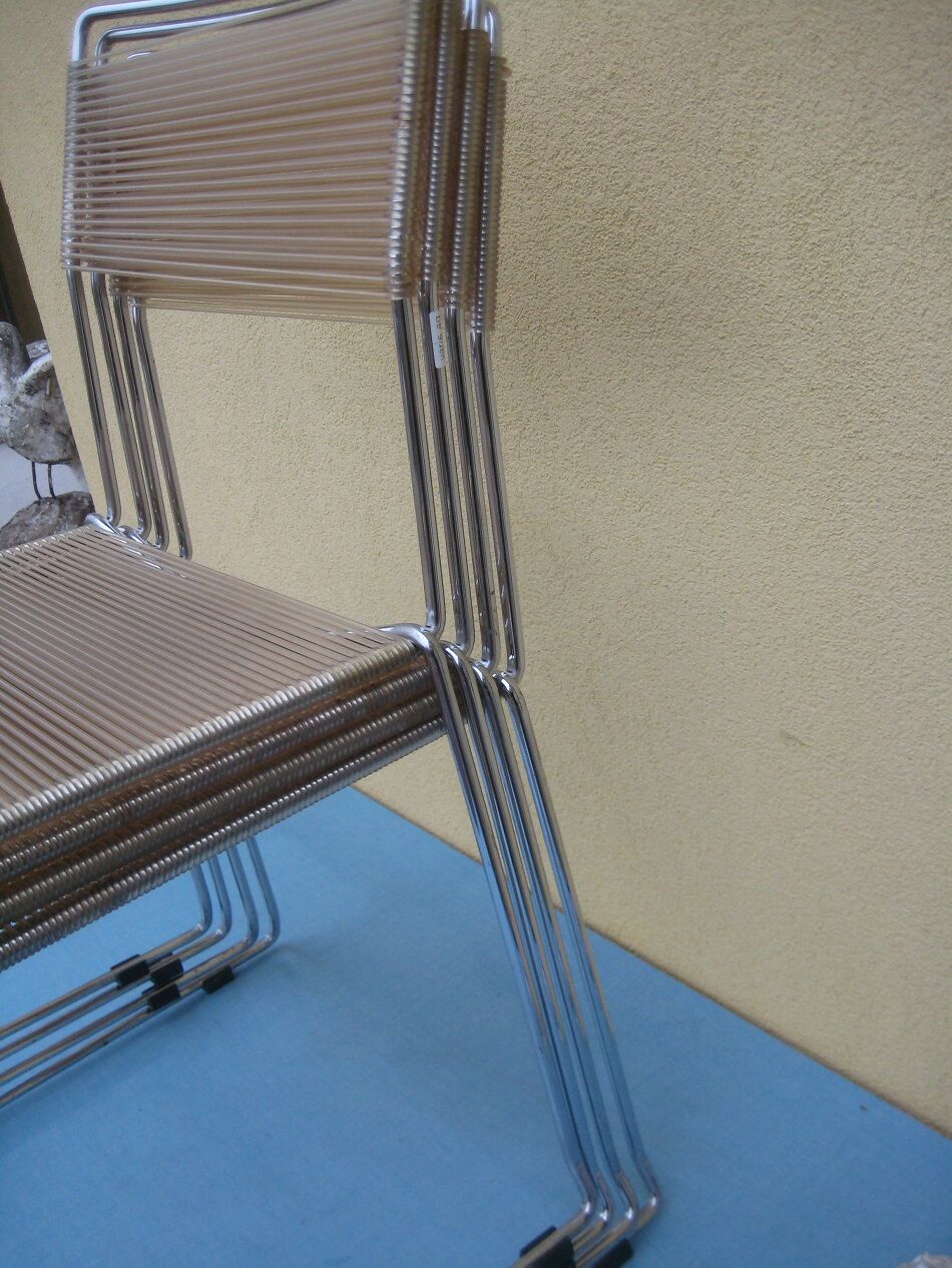 Lot of 4 metal chairs