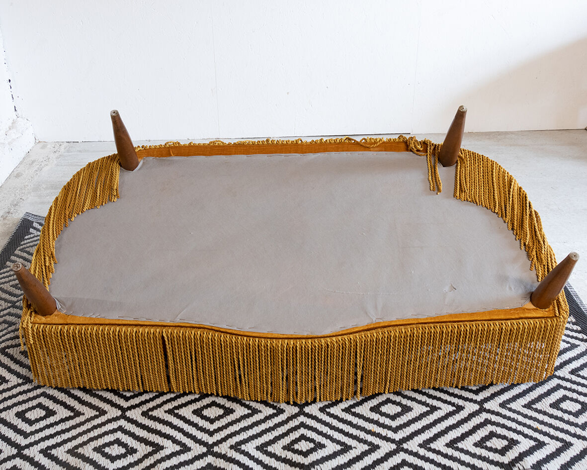 Gold toad bench