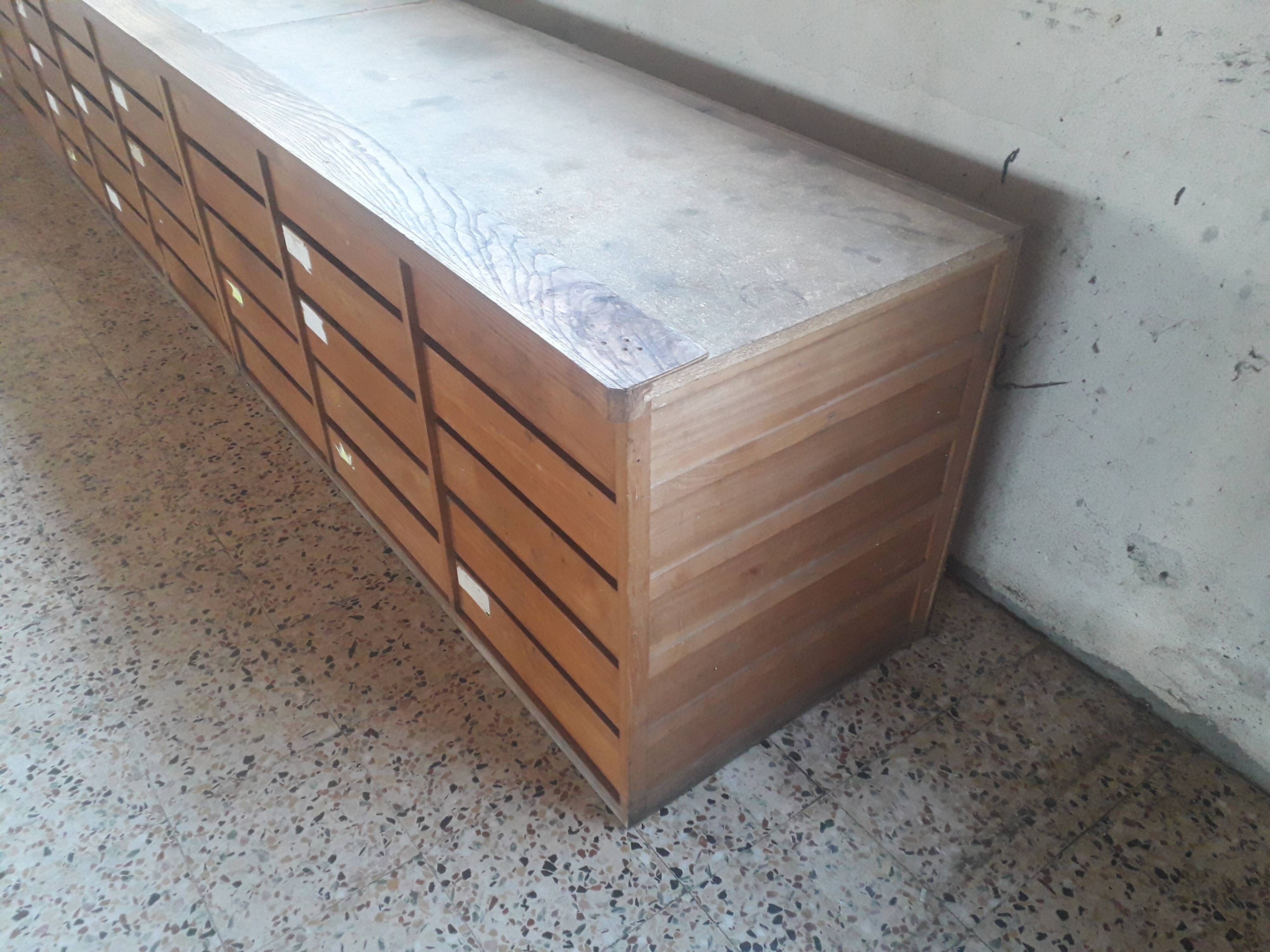 Cabinet with drawers 50 years, 450cm