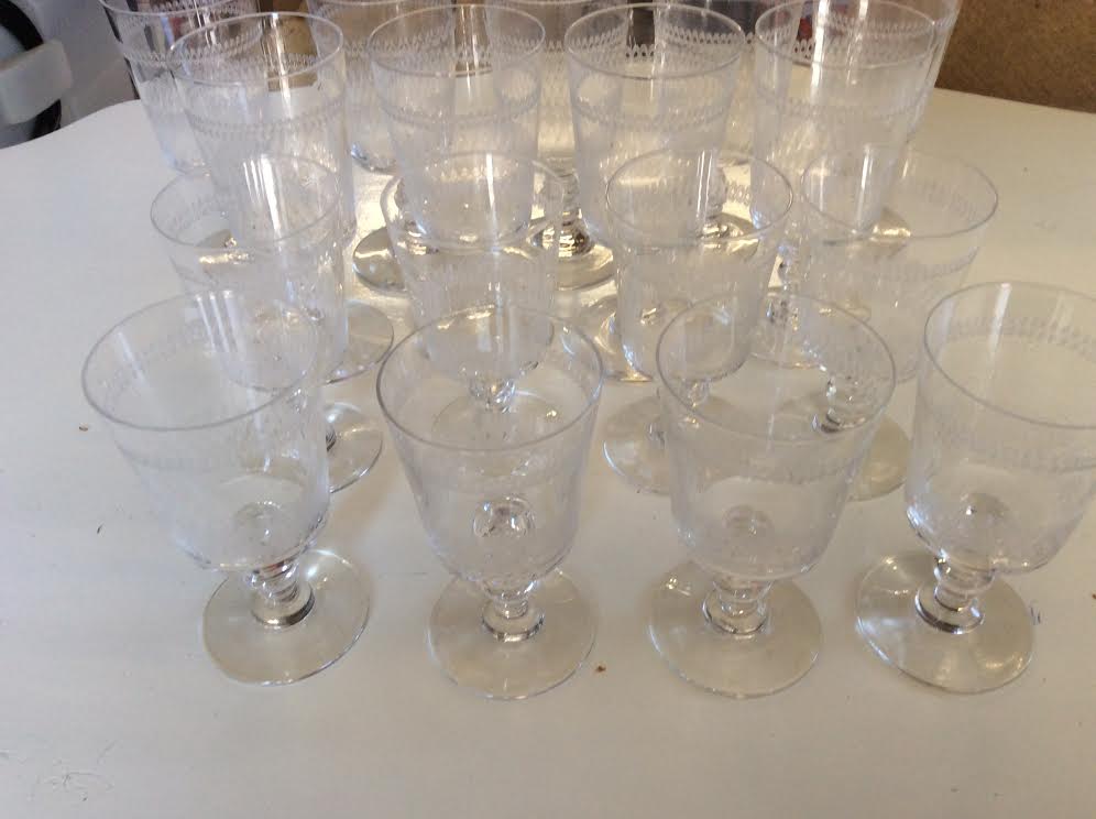 Lot of 17 crystal glasses