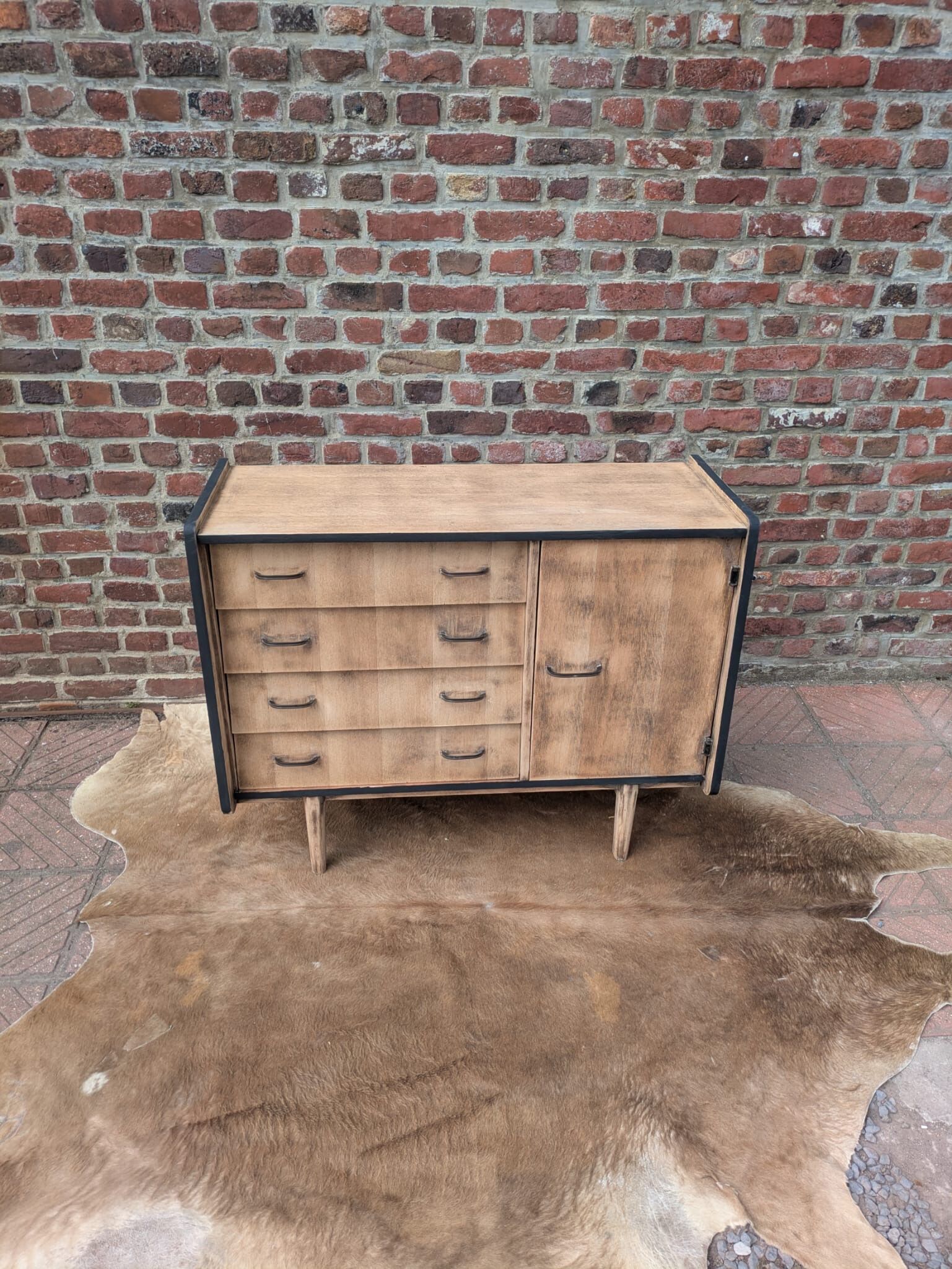 Vintage buffet