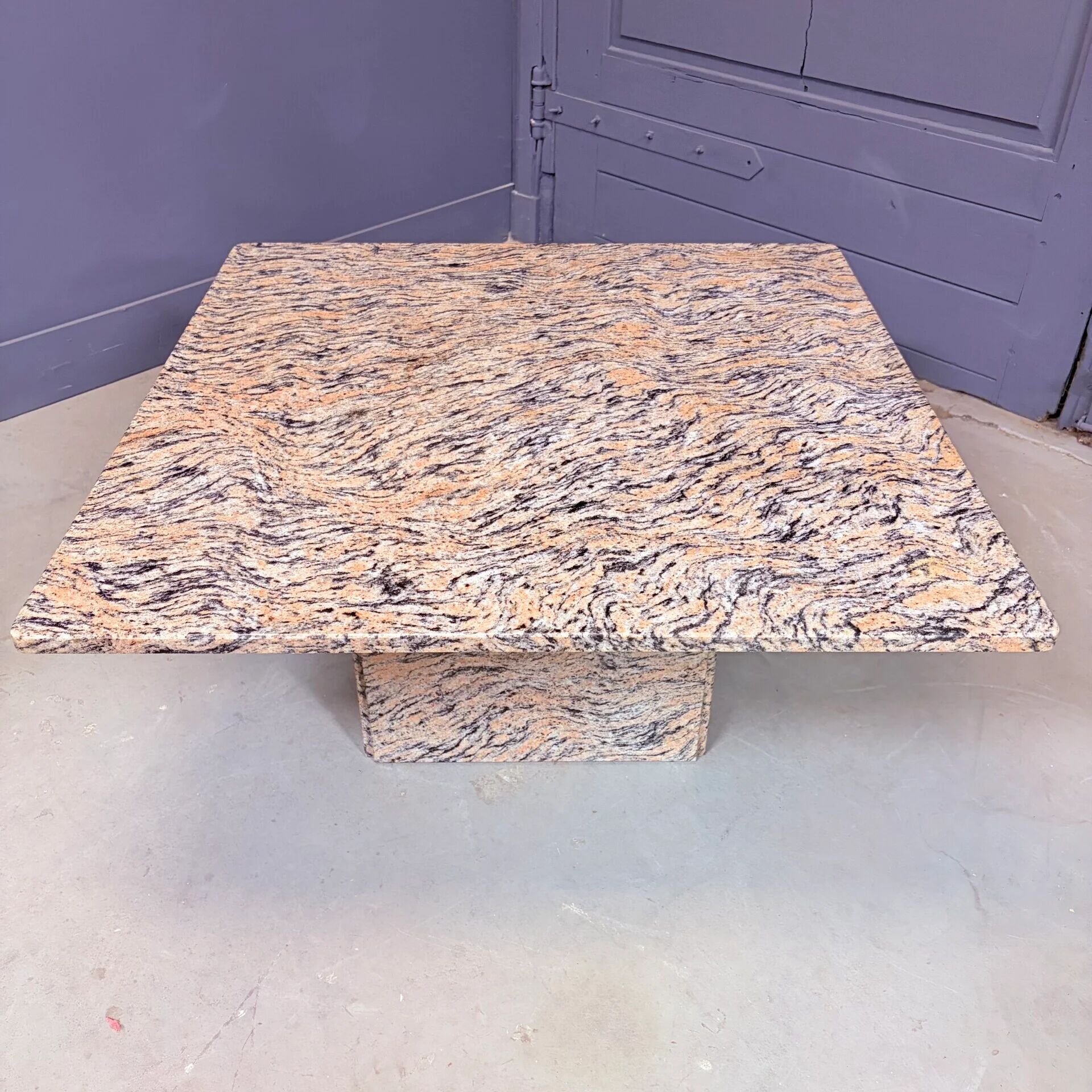 Coffee table tiger granite, 1980s
