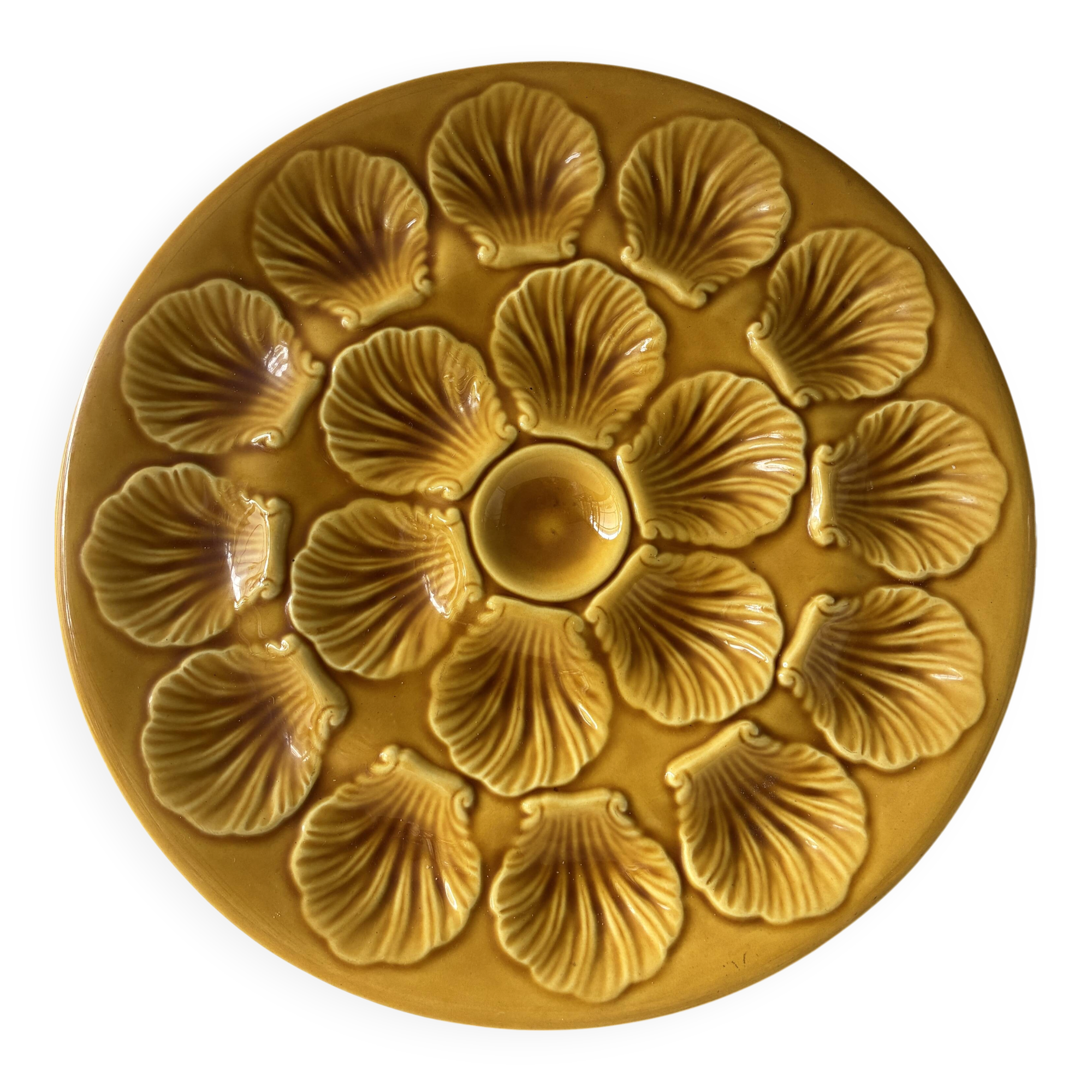 Large shell dish from the 1950s