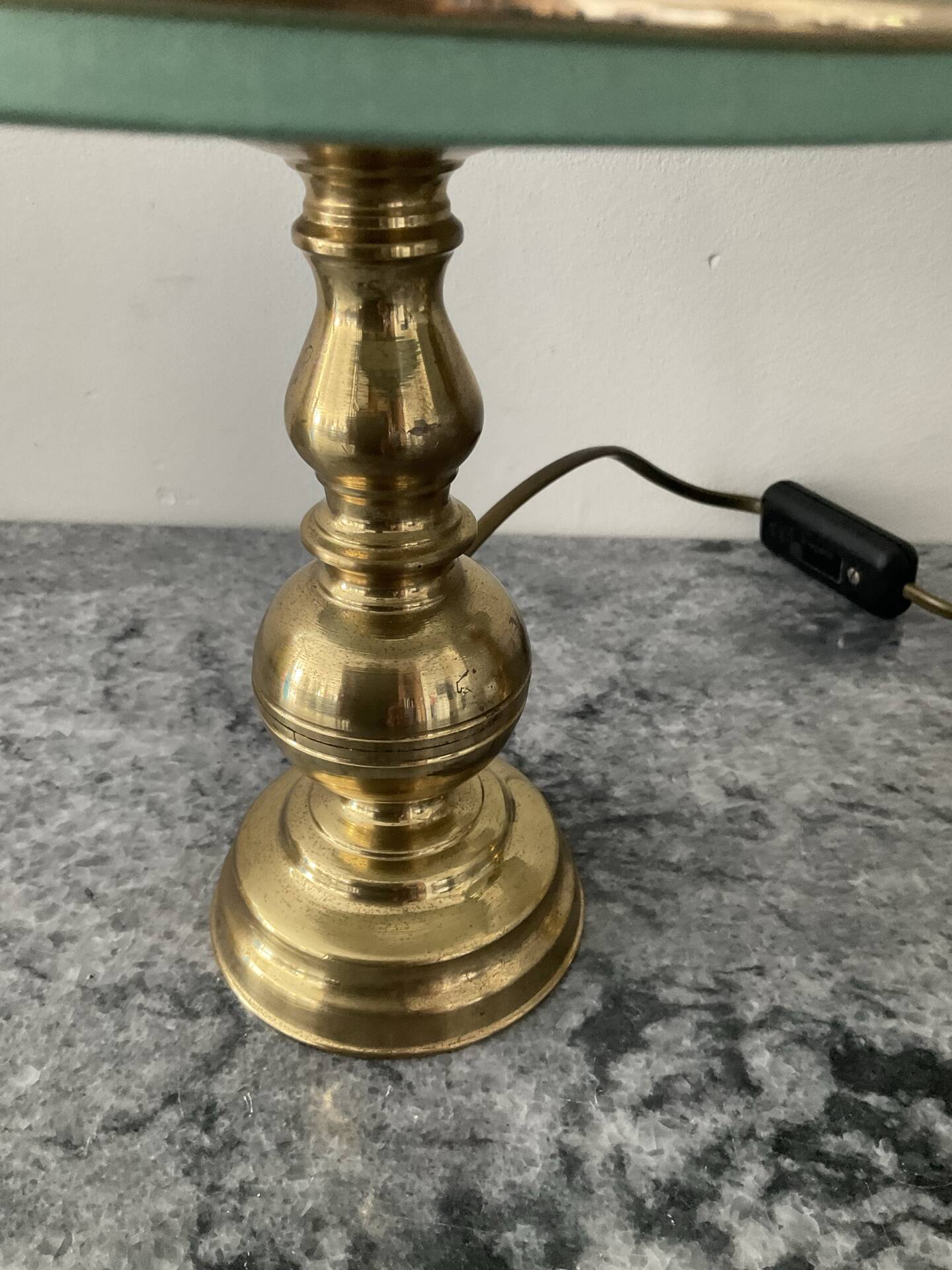Pair of vintage brass lamps from the 70s.
