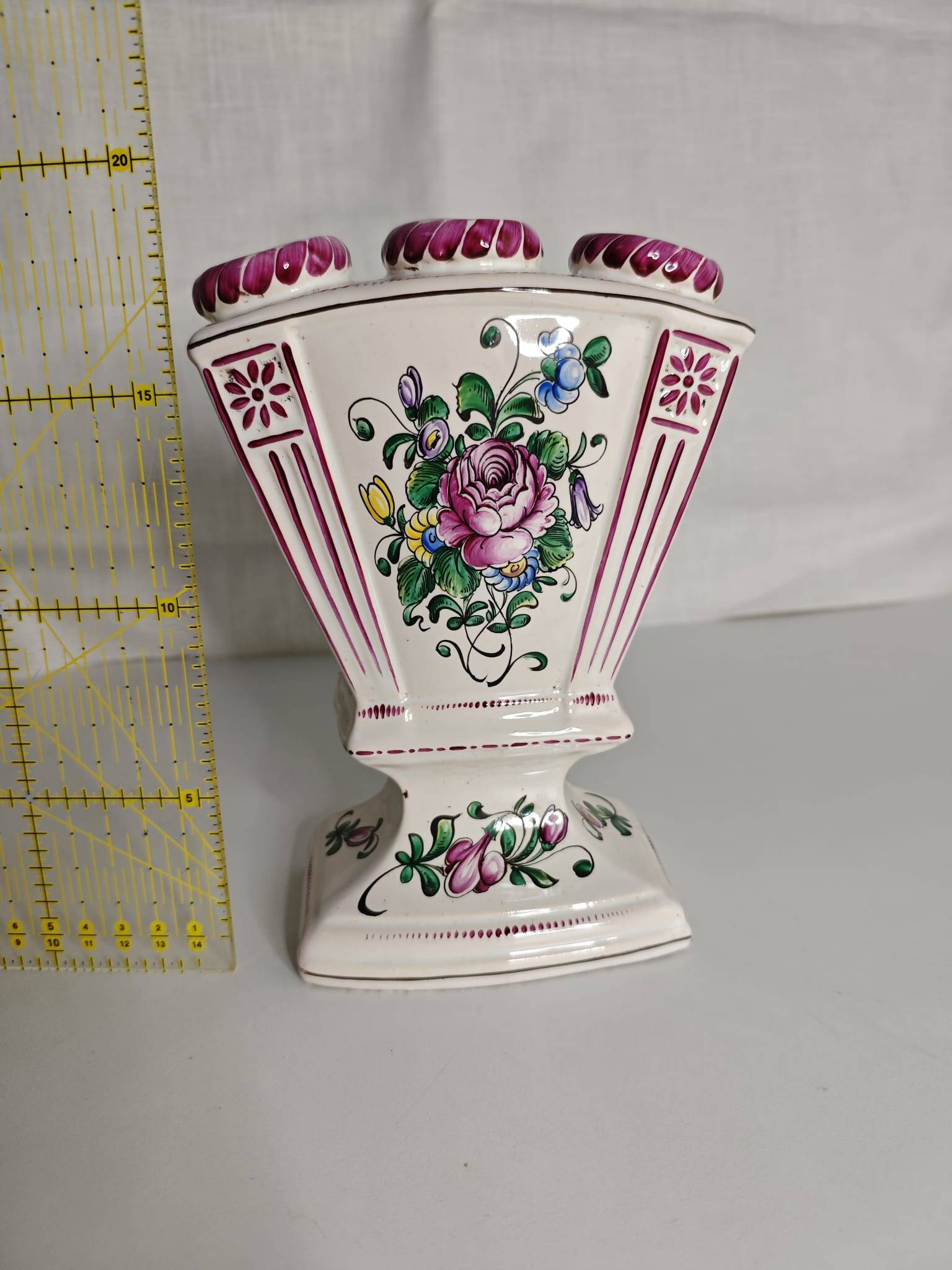 Lunéville faience tulipiere